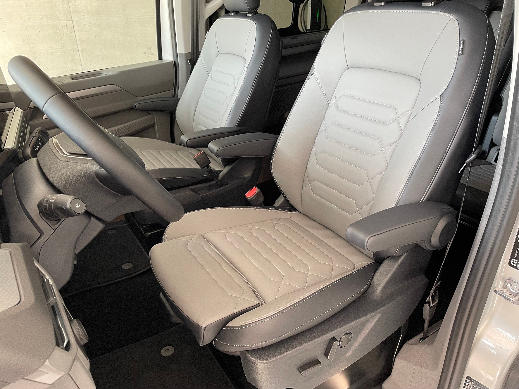 VW Caravelle 2.0 TDI Style Aut.8 4 Motion-image-12
