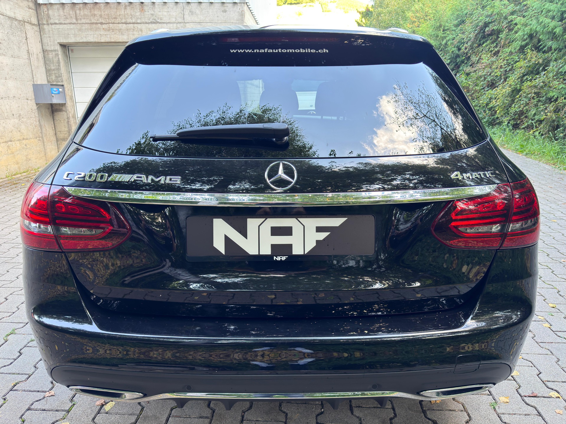 MERCEDES-BENZ C 200 Swiss Star AMG Line 4M 9G-Tronic-image-3