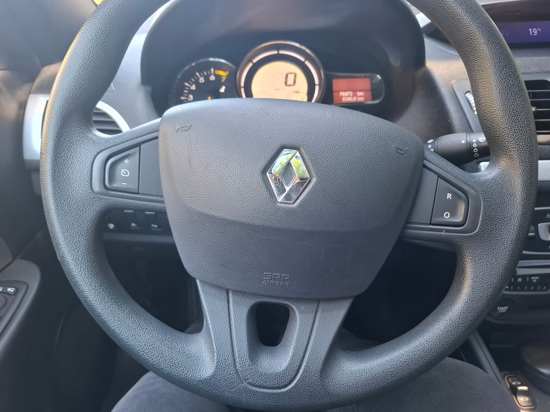 RENAULT Mégane CC 1.4 16V Turbo Dynamique-image-13