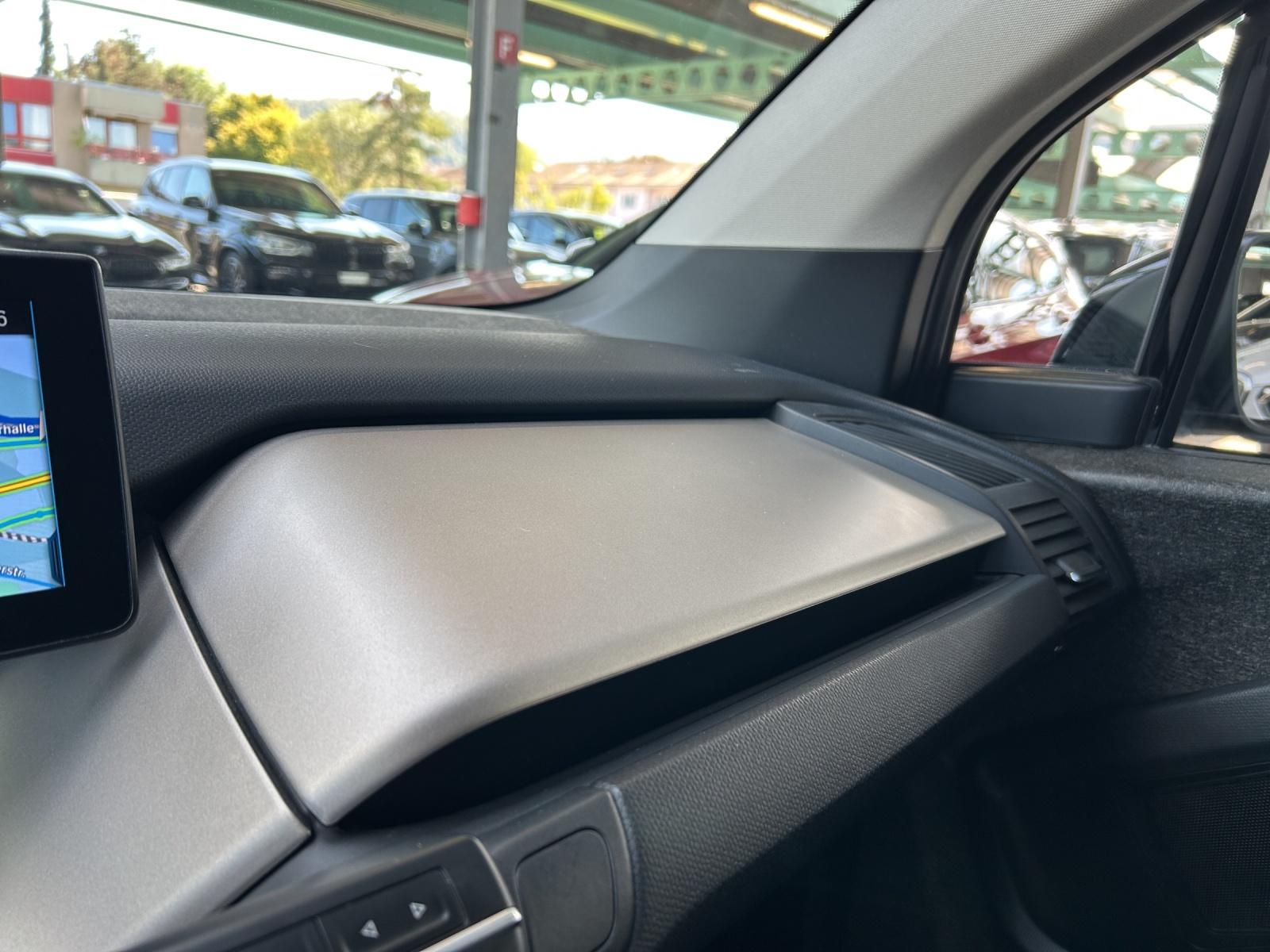 BMW i3s 120-image-17