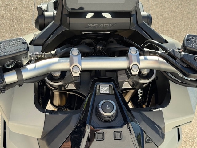 HONDA X-ADV 750-image-5