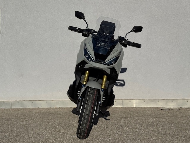 HONDA X-ADV 750-image-4