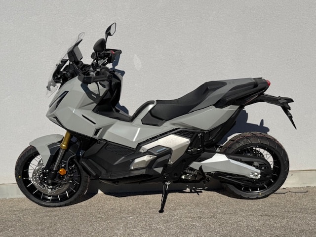 HONDA X-ADV 750-showroom-element-2
