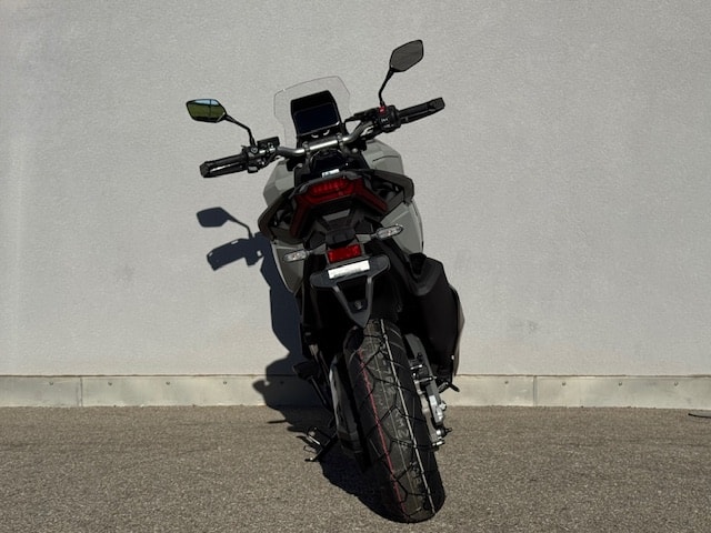 HONDA X-ADV 750-image-7
