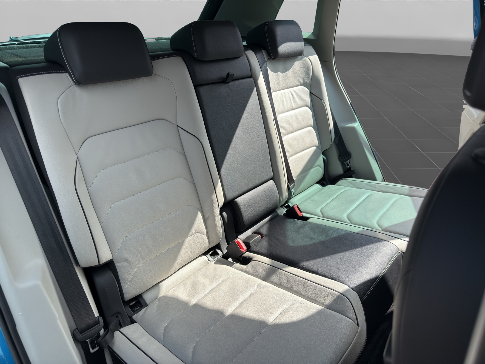 VW Tiguan 2.0TSI Highline 4Motion DSG-image-12