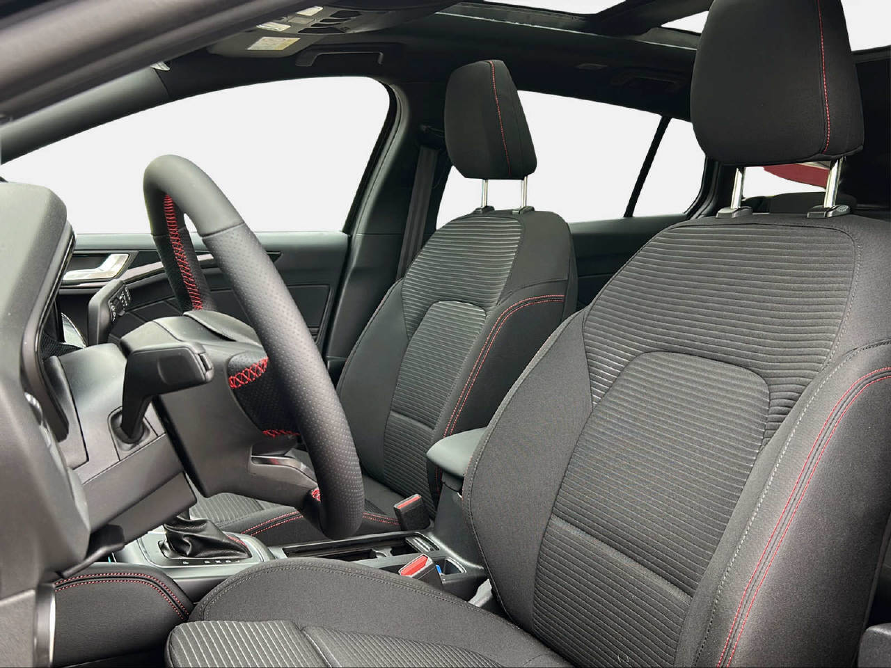 FORD Focus Station Wagon 1.0i EcoB Hybrid 155 ST-Line X-image-9