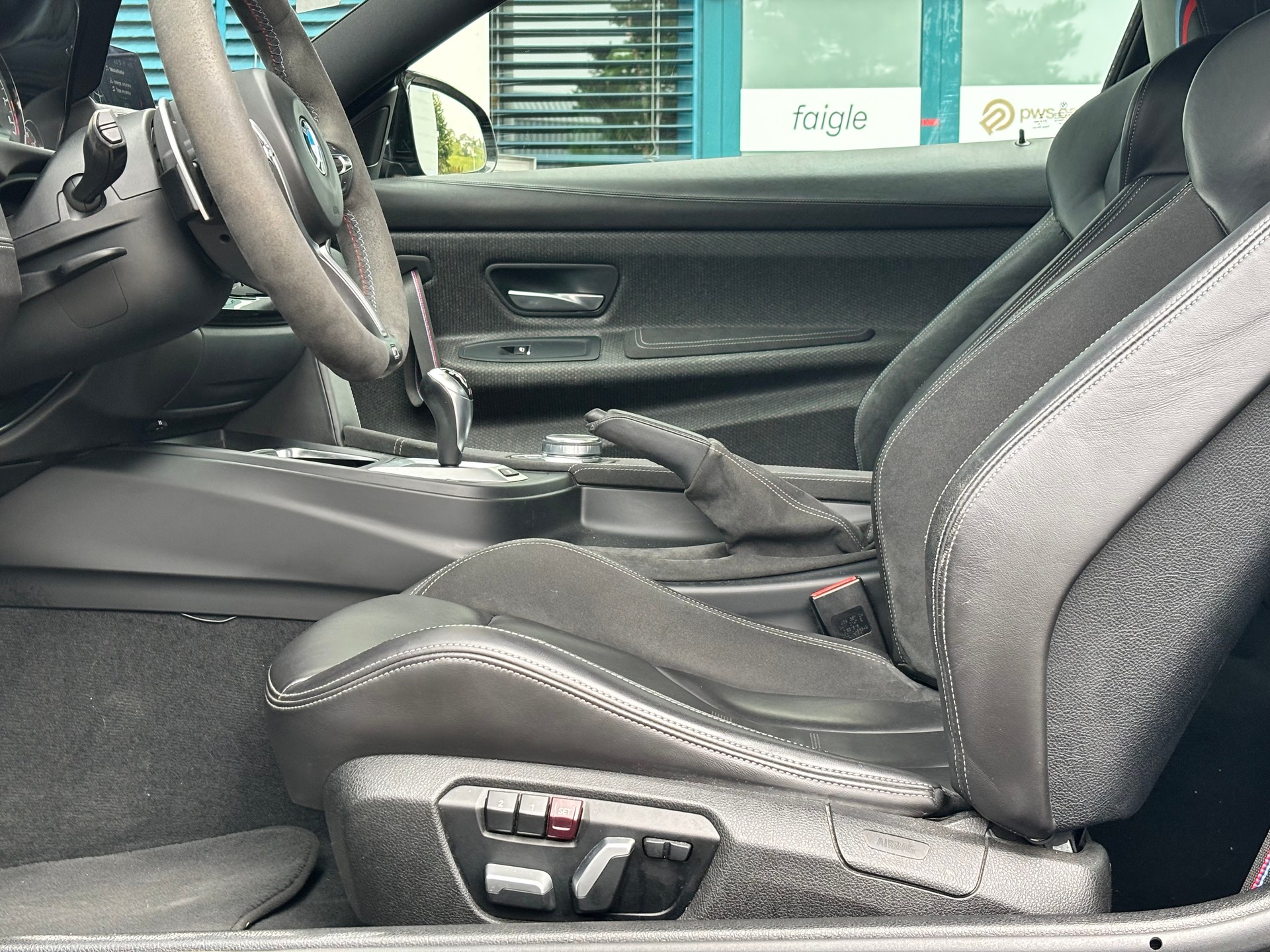 BMW M4 Coupé CS DKG-image-14