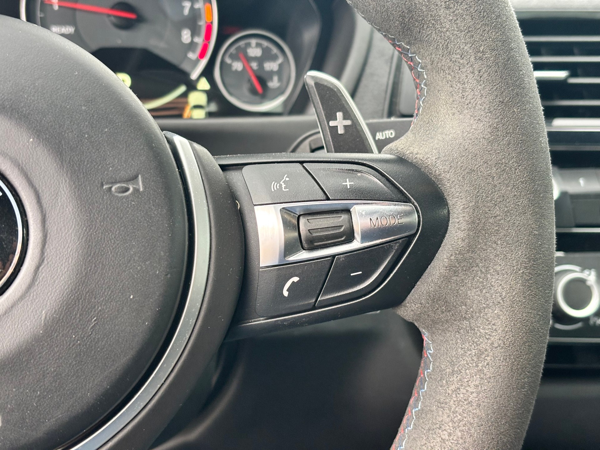 BMW M4 Coupé CS DKG-image-21