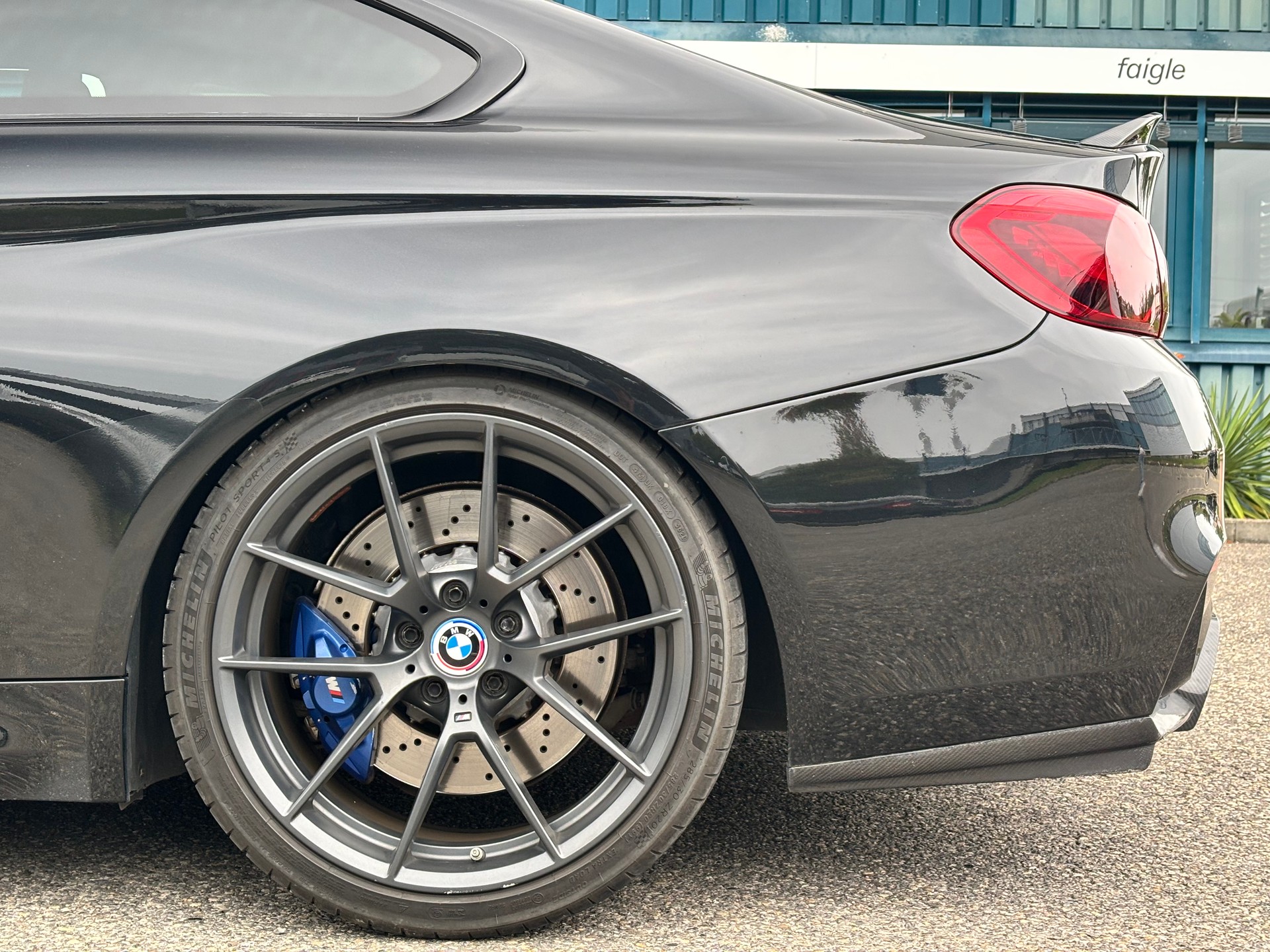 BMW M4 Coupé CS DKG-image-10
