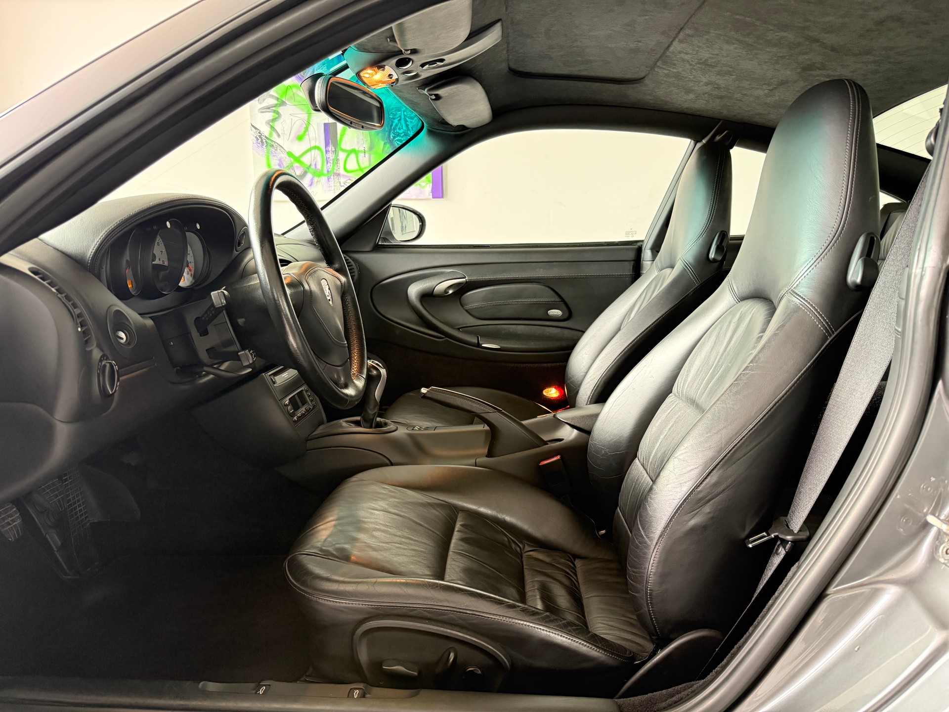 PORSCHE 911 Turbo-image-11