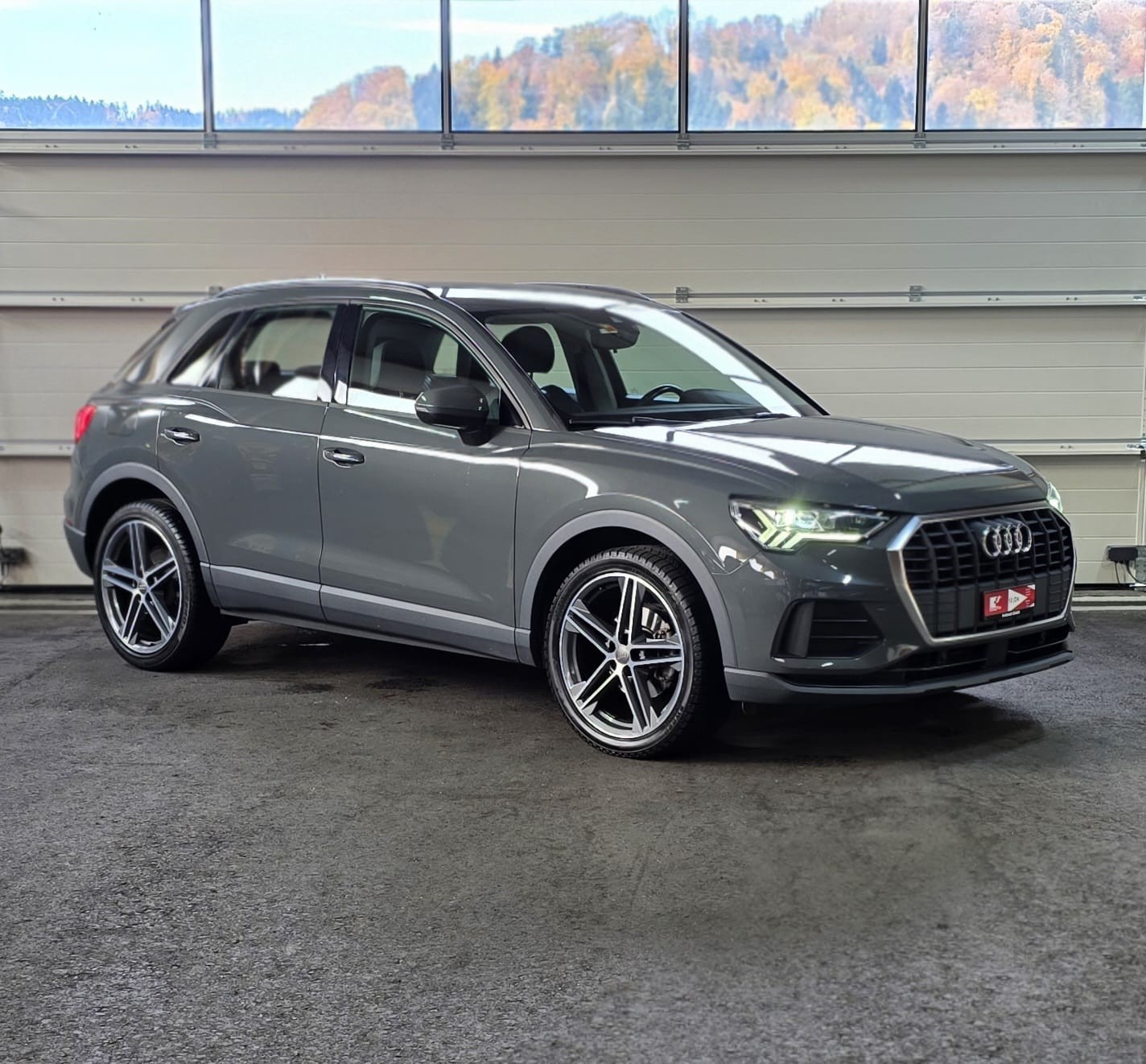 AUDI Q3 35 TFSI S-tronic *CH-Fahrzeug*-image-6