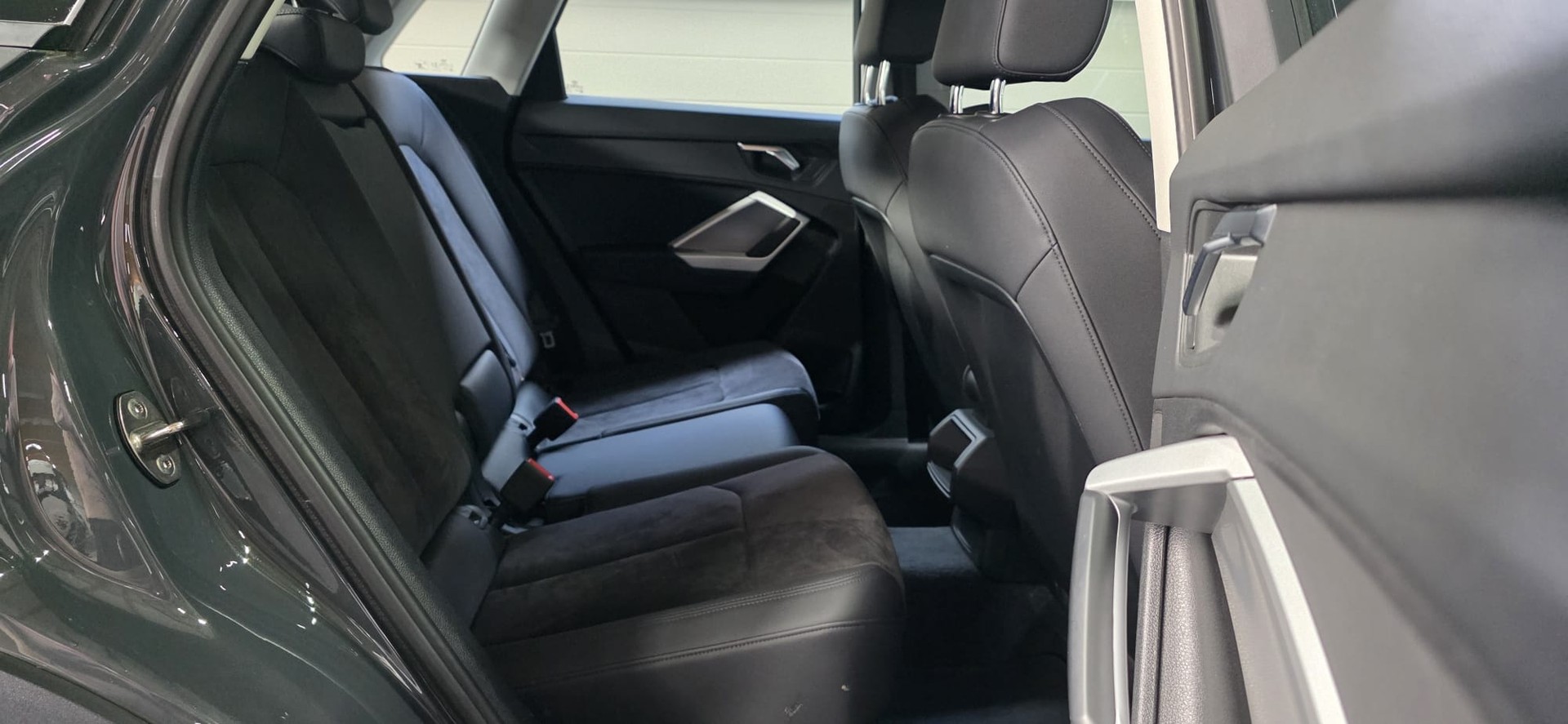 AUDI Q3 35 TFSI S-tronic *CH-Fahrzeug*-image-24