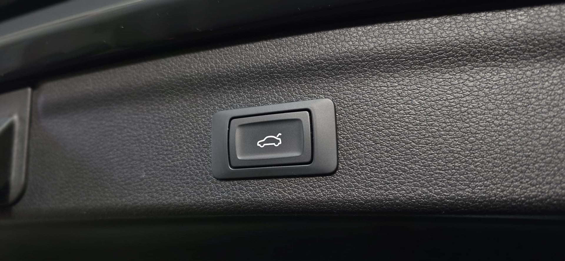 AUDI Q3 35 TFSI S-tronic *CH-Fahrzeug*-image-26