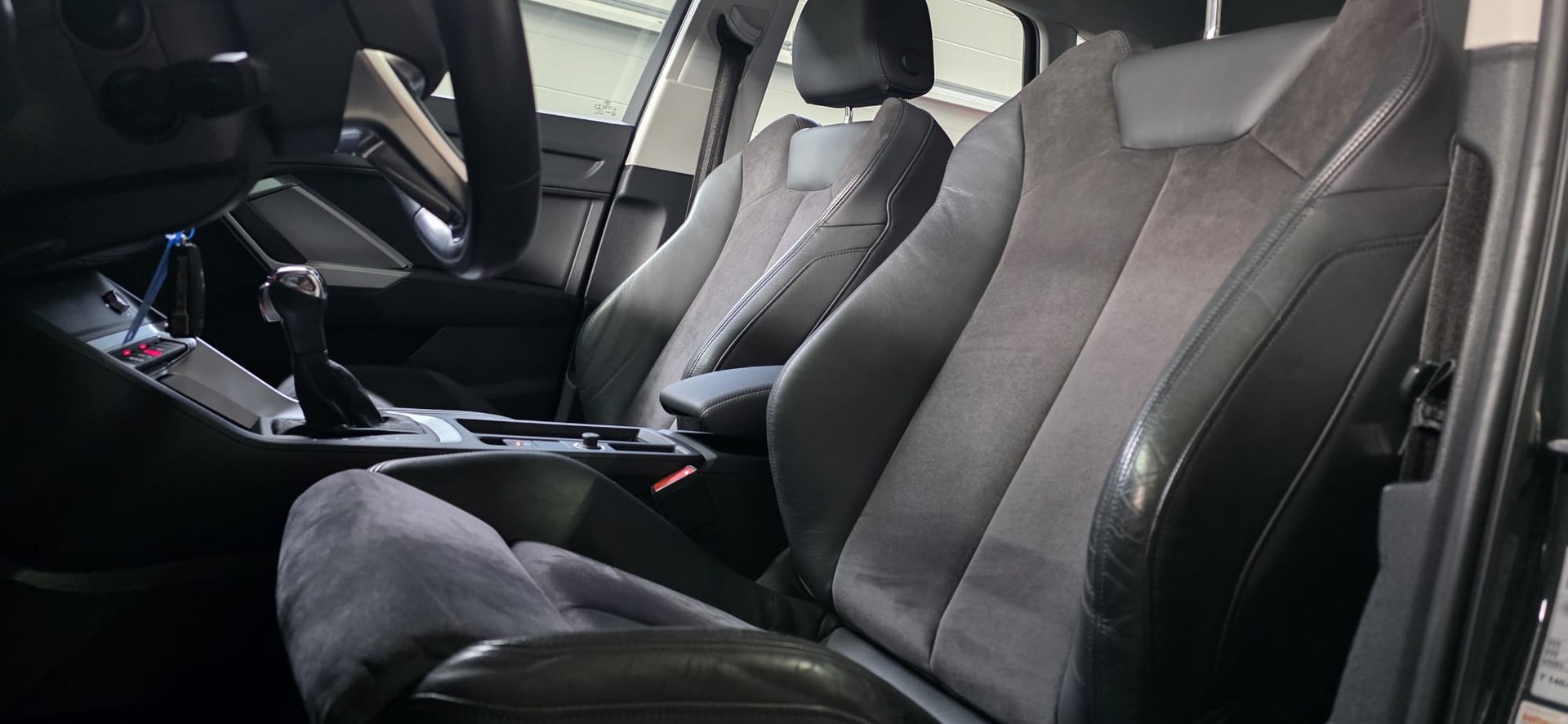 AUDI Q3 35 TFSI S-tronic *CH-Fahrzeug*-image-8