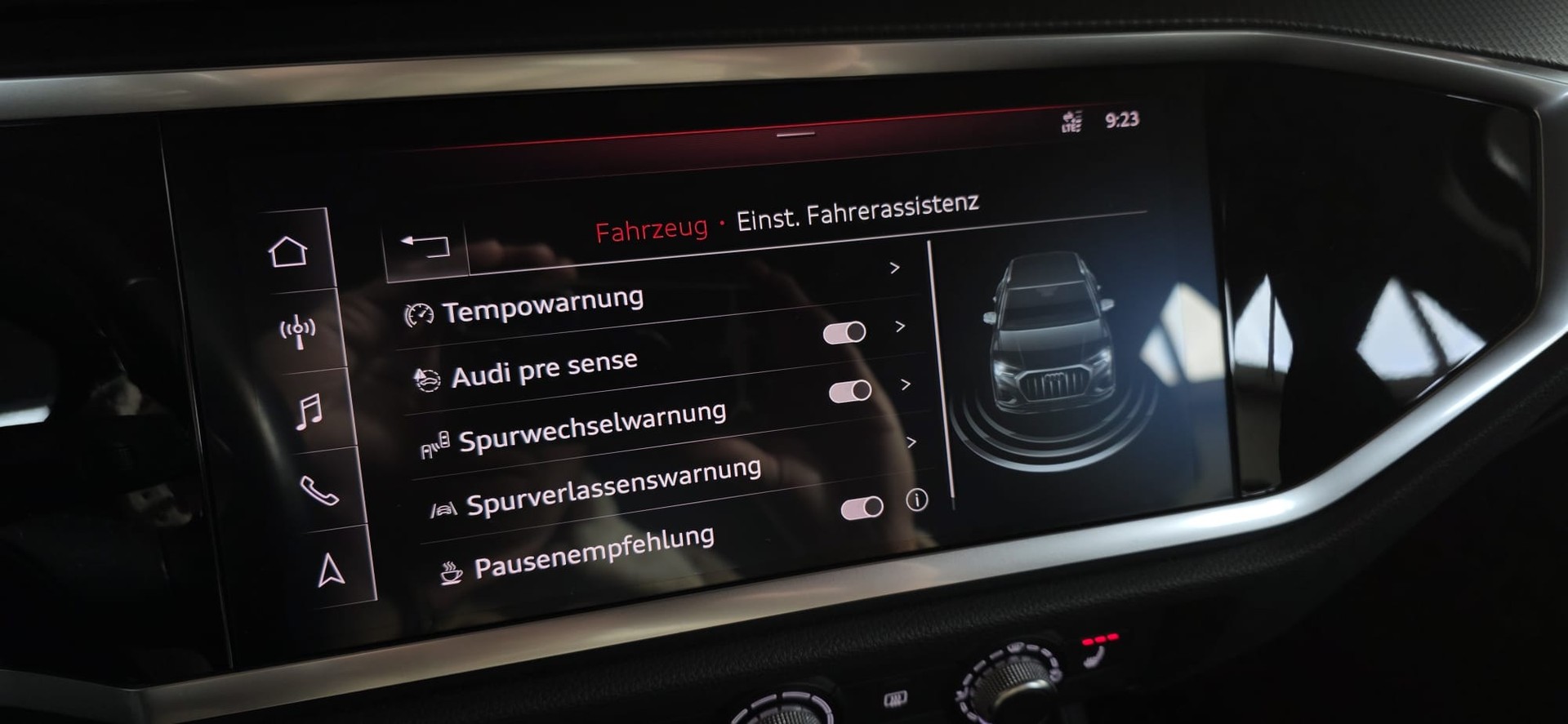 AUDI Q3 35 TFSI S-tronic *CH-Fahrzeug*-image-20
