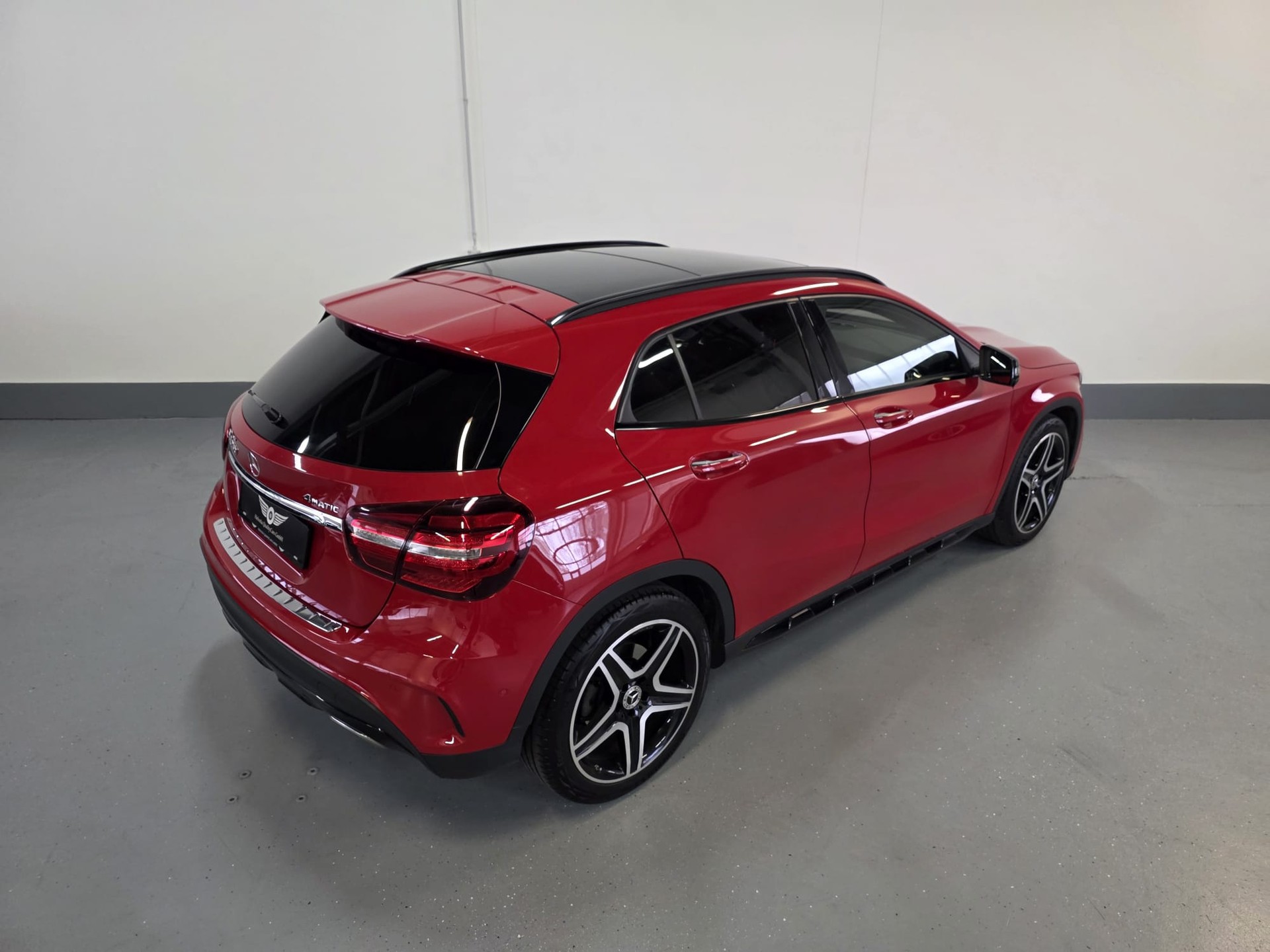 MERCEDES-BENZ GLA 250 AMG Line 4Matic 7G-DCT-image-7