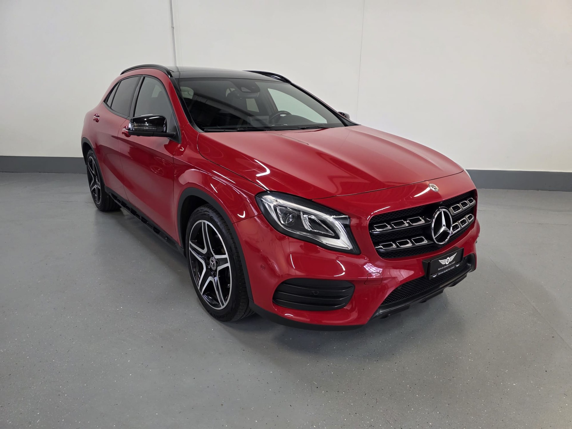 MERCEDES-BENZ GLA 250 AMG Line 4Matic 7G-DCT-image-3