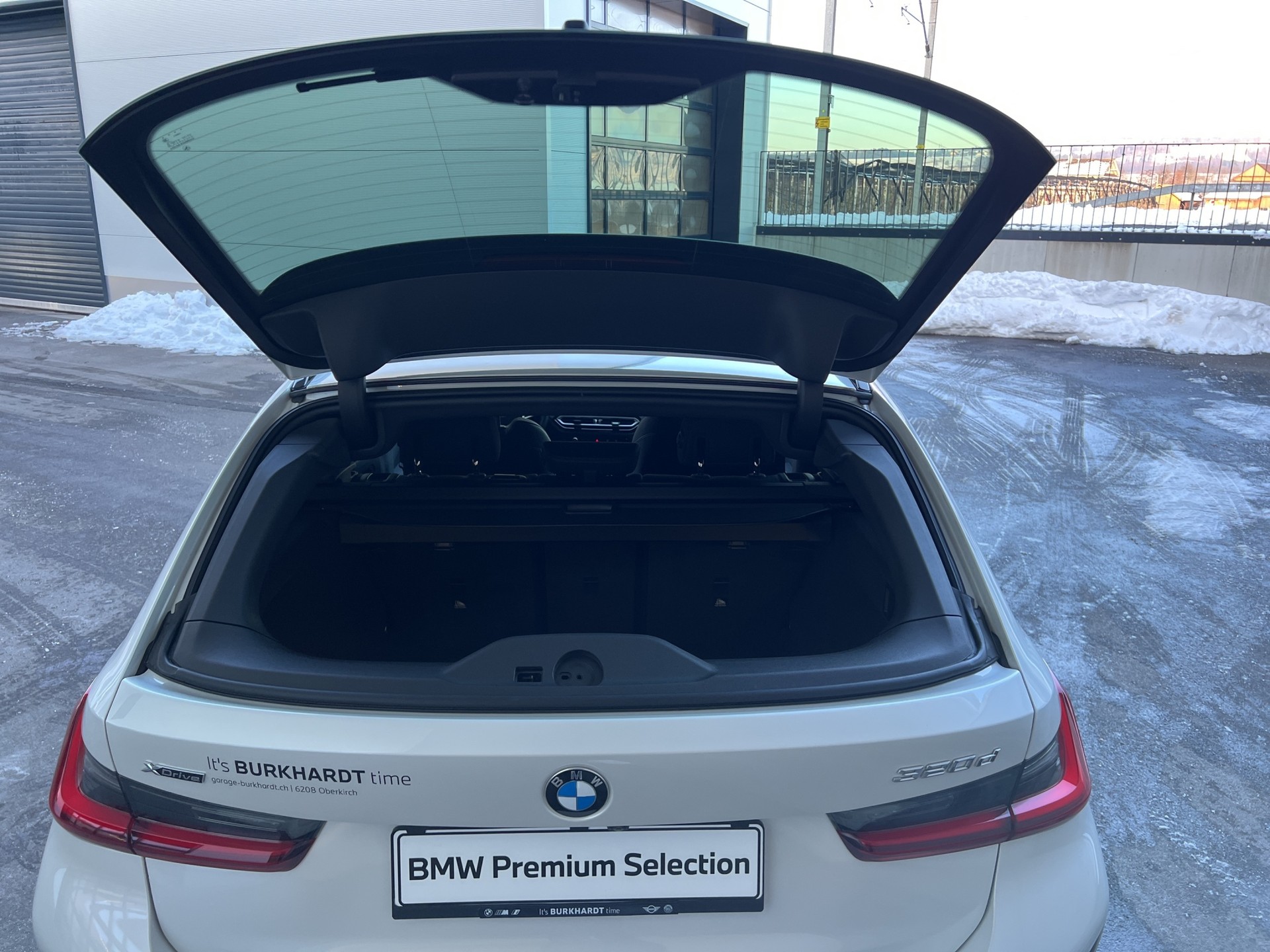 BMW 320d xDr 48V Tour M Sport-image-21