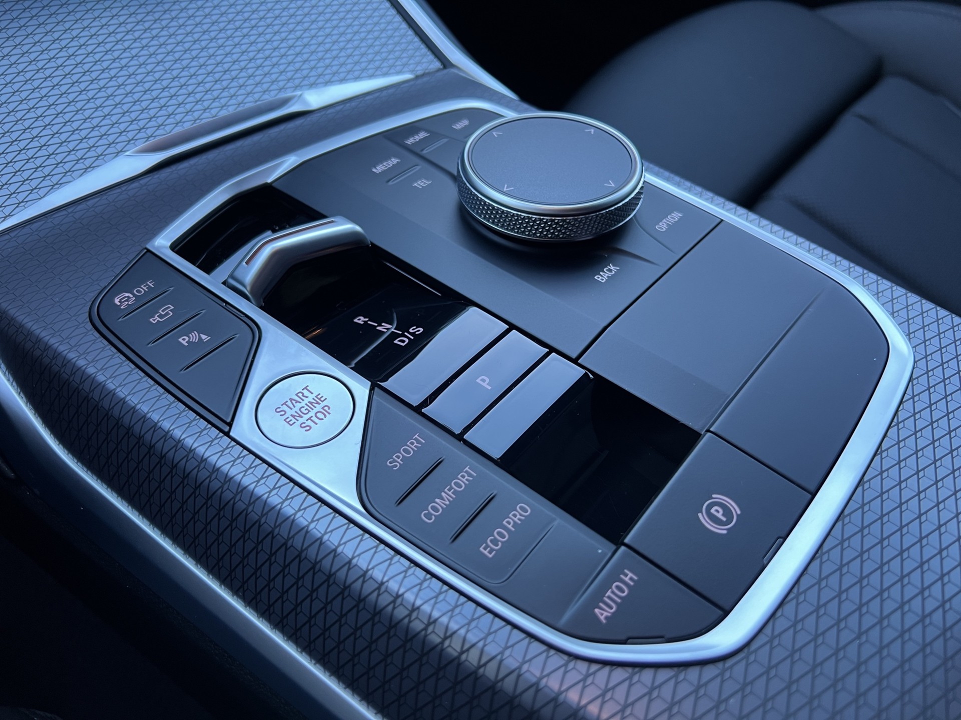 BMW 320d xDr 48V Tour M Sport-image-13