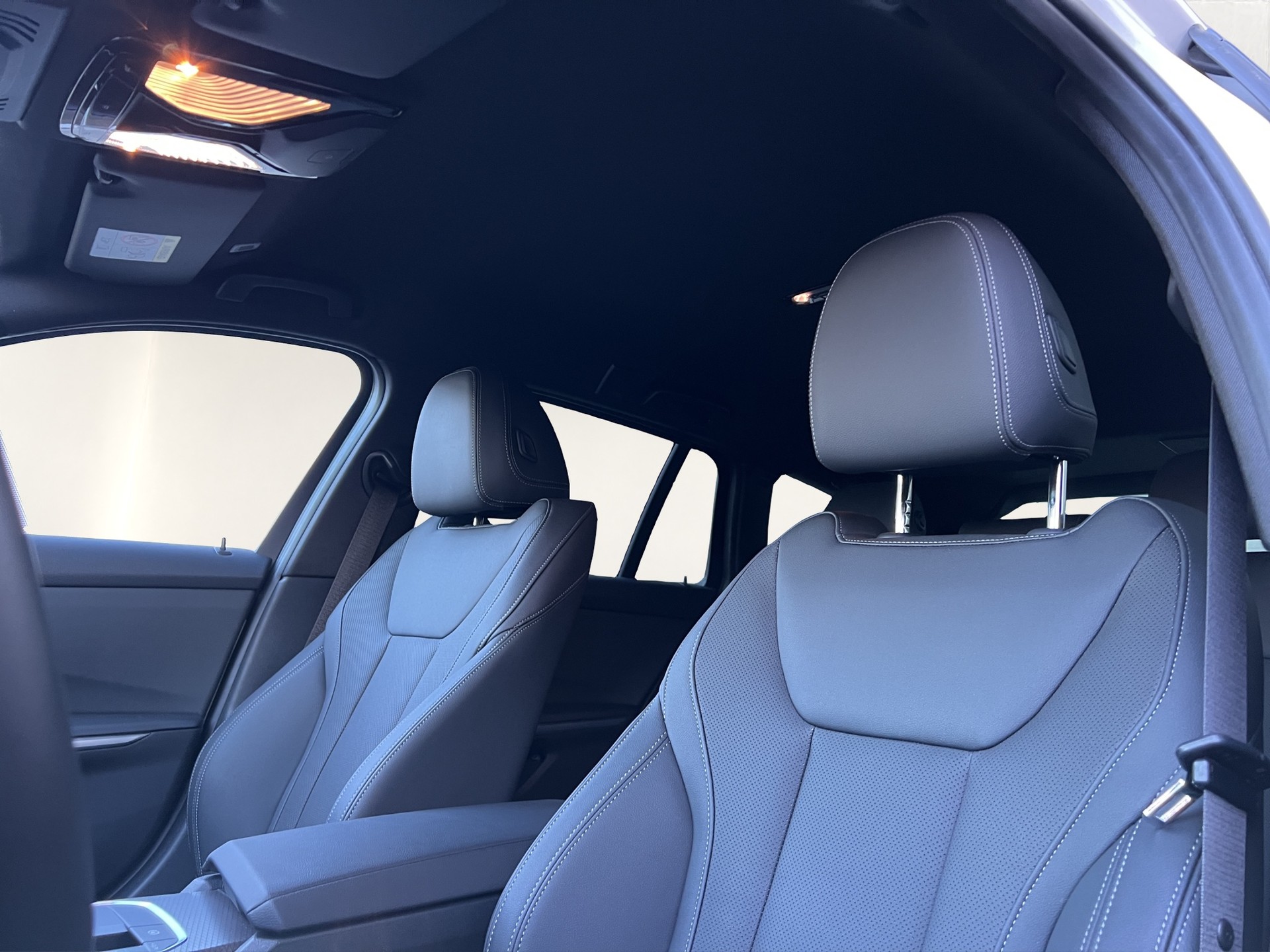 BMW 320d xDr 48V Tour M Sport-image-16