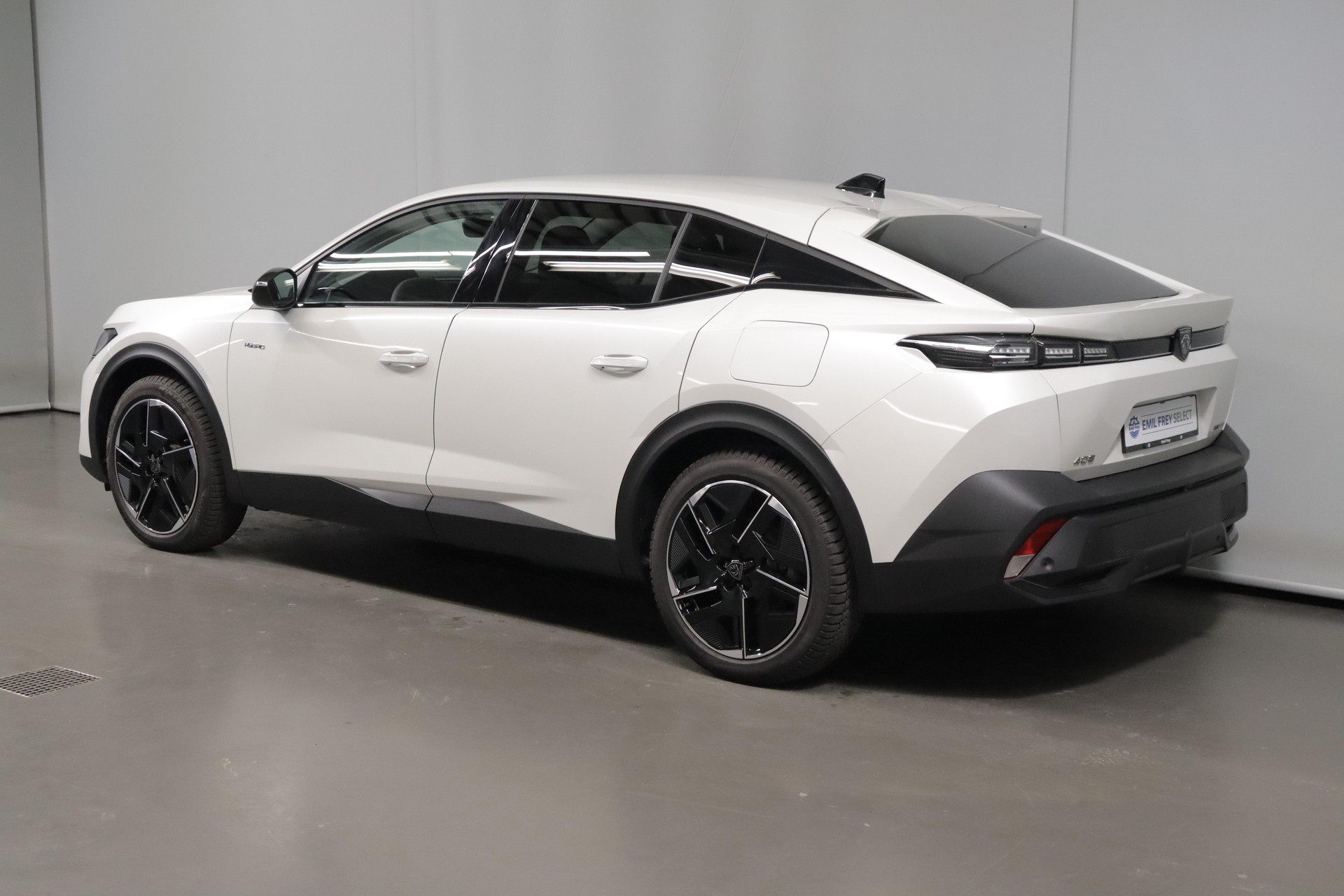 PEUGEOT 408 1.6 PHEV 225 Allure Pack-image-10