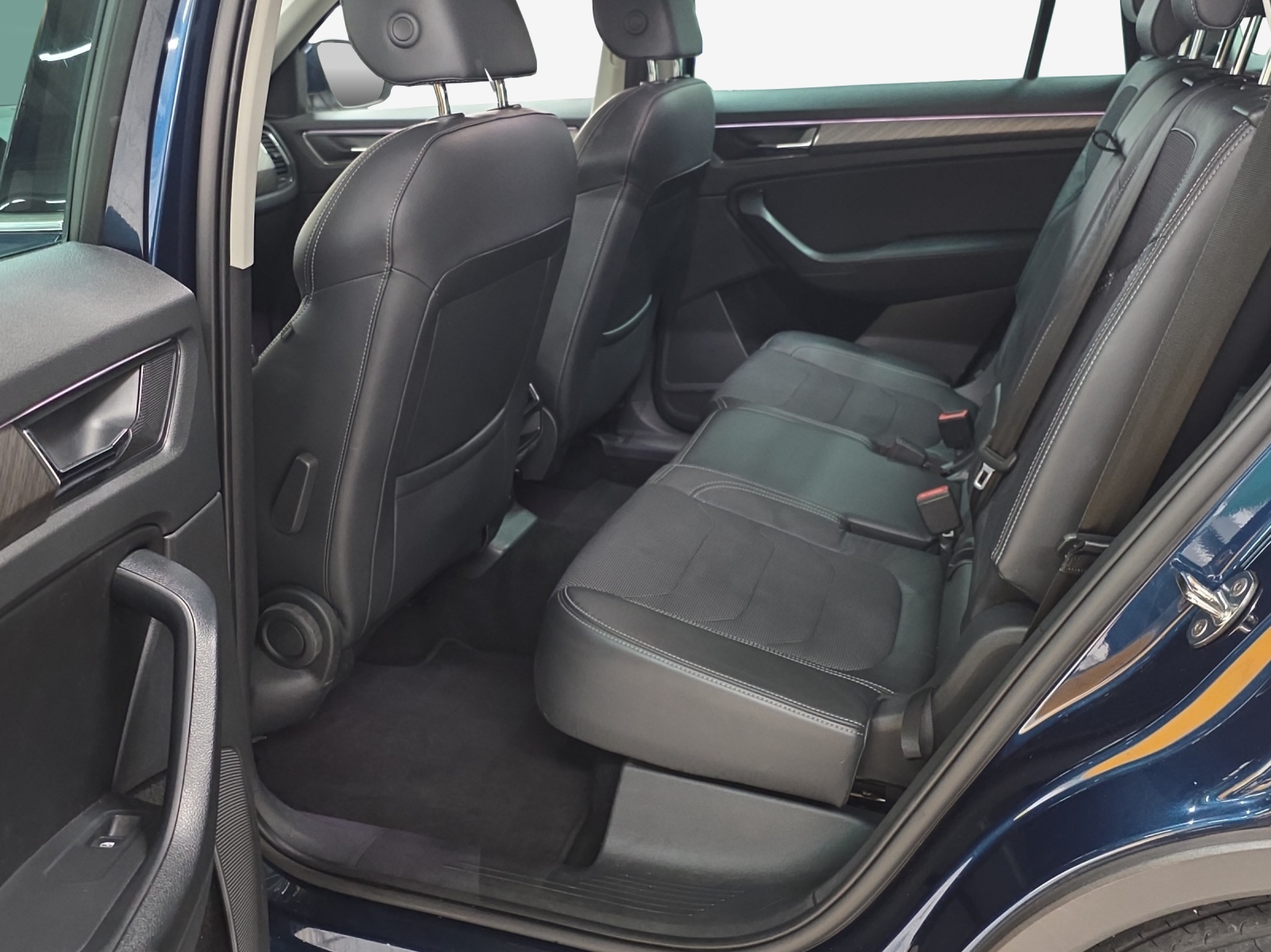 SKODA Kodiaq 2.0 TSI 4x4 Style-image-11