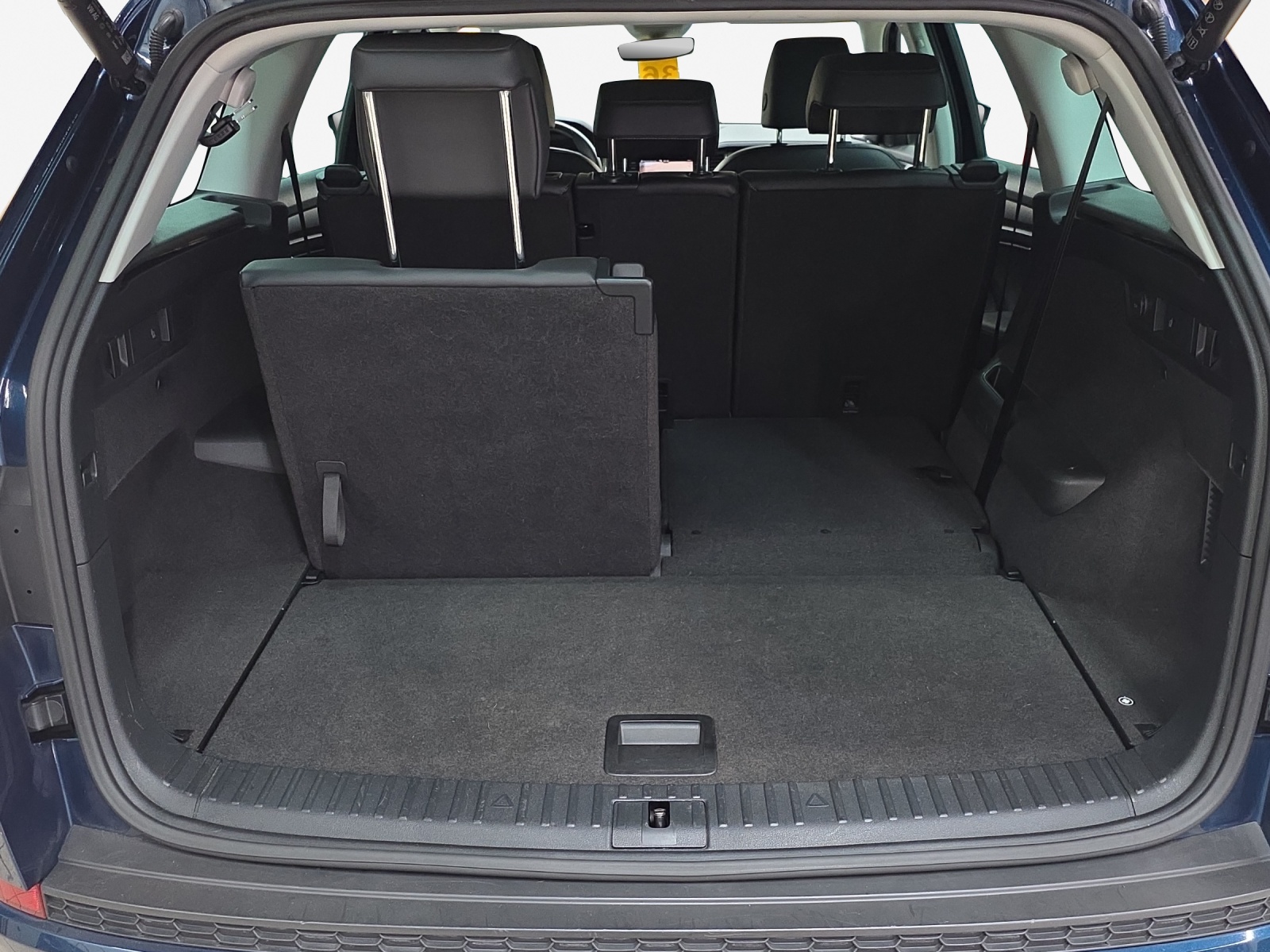 SKODA Kodiaq 2.0 TSI 4x4 Style-image-12