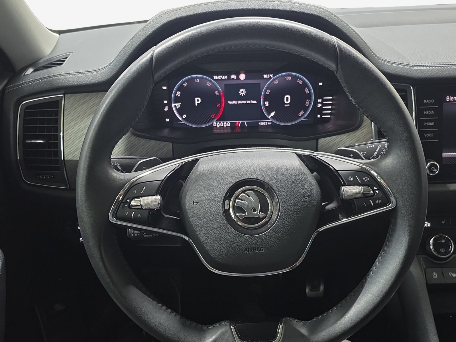SKODA Kodiaq 2.0 TSI 4x4 Style-image-9