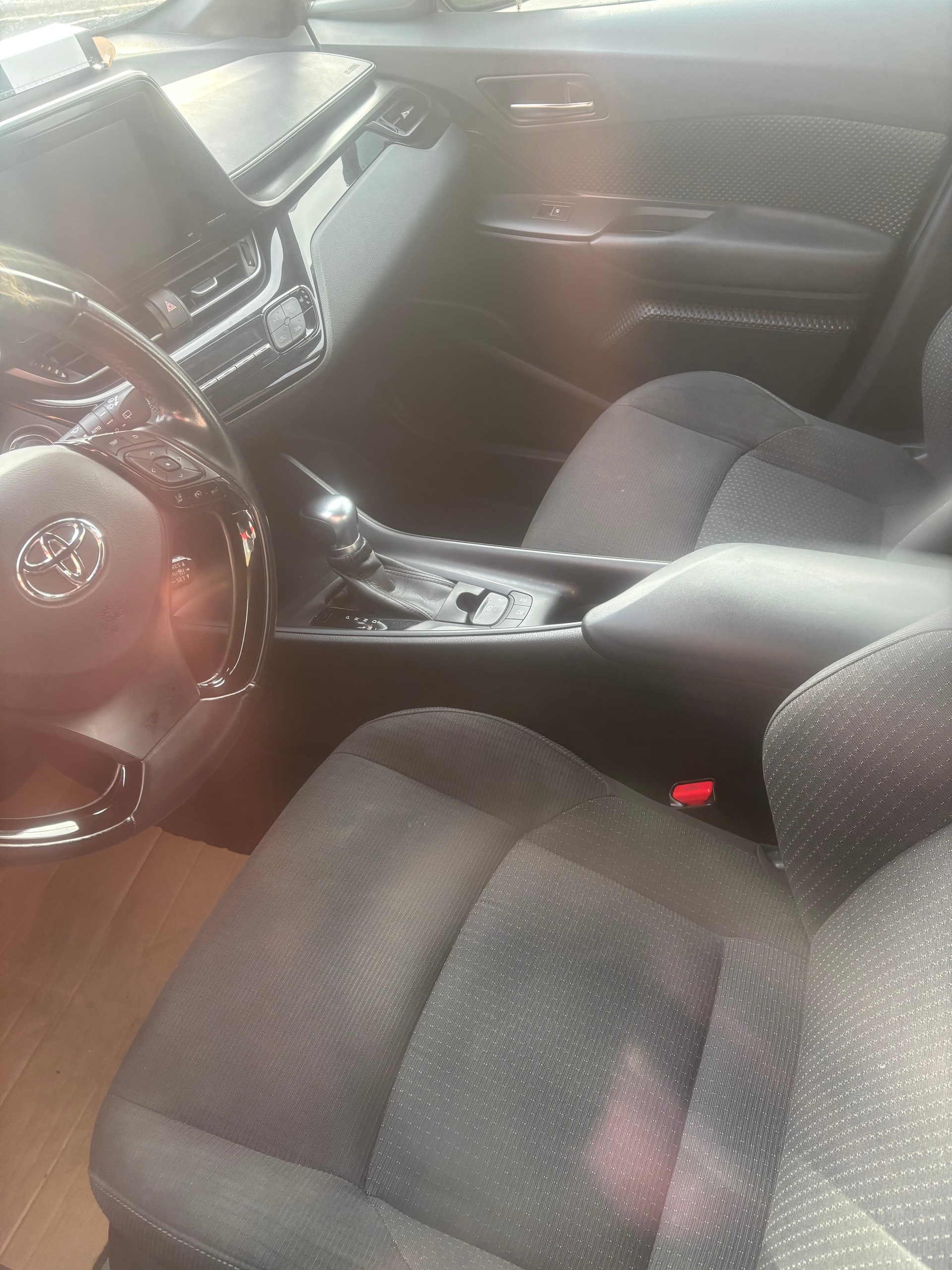 TOYOTA C-HR 1.2 Turbo Trend 4WD Multidrive S-image-6