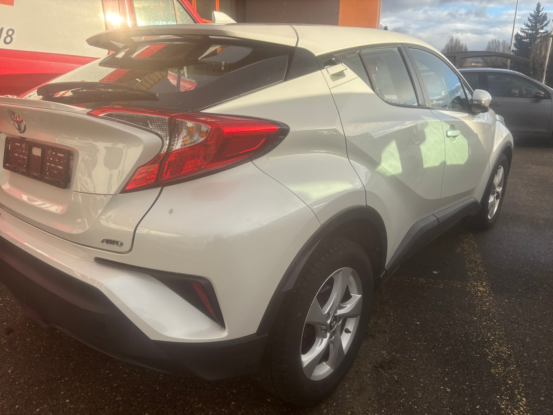 TOYOTA C-HR 1.2 Turbo Trend 4WD Multidrive S-image-3