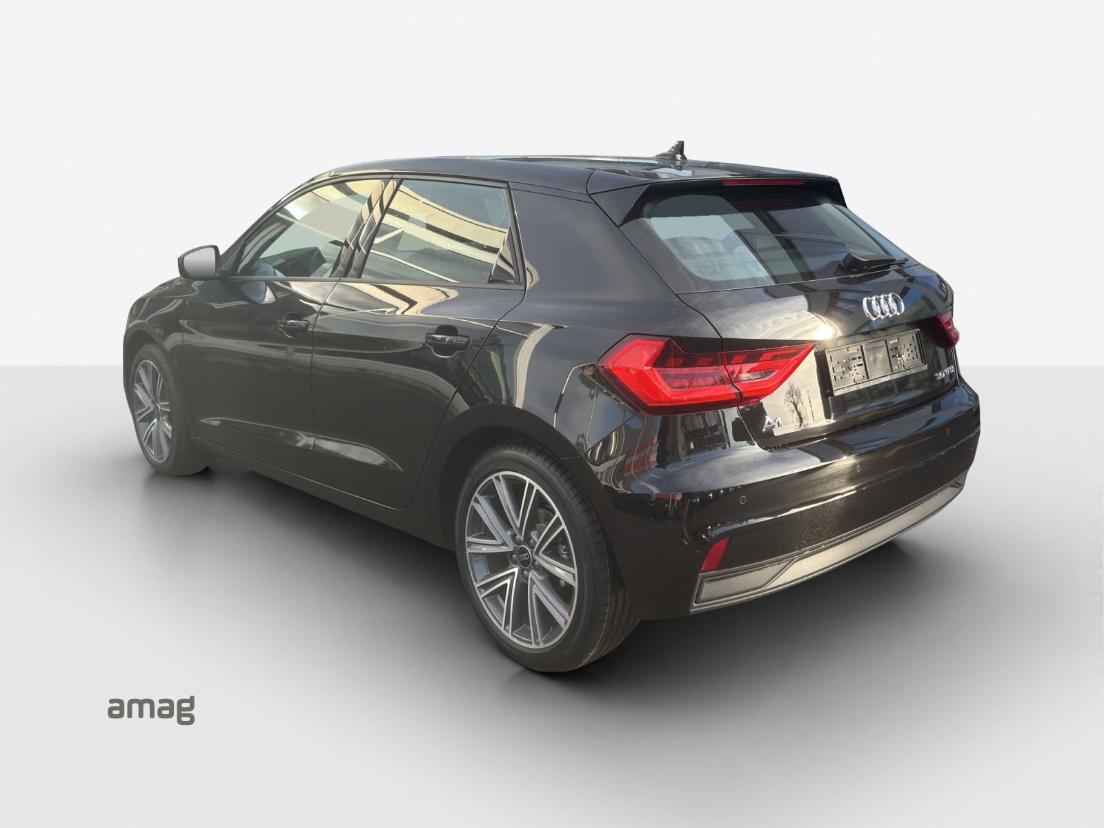 AUDI A1 Sportback 30 TFSI Attraction S-tronic-image-2