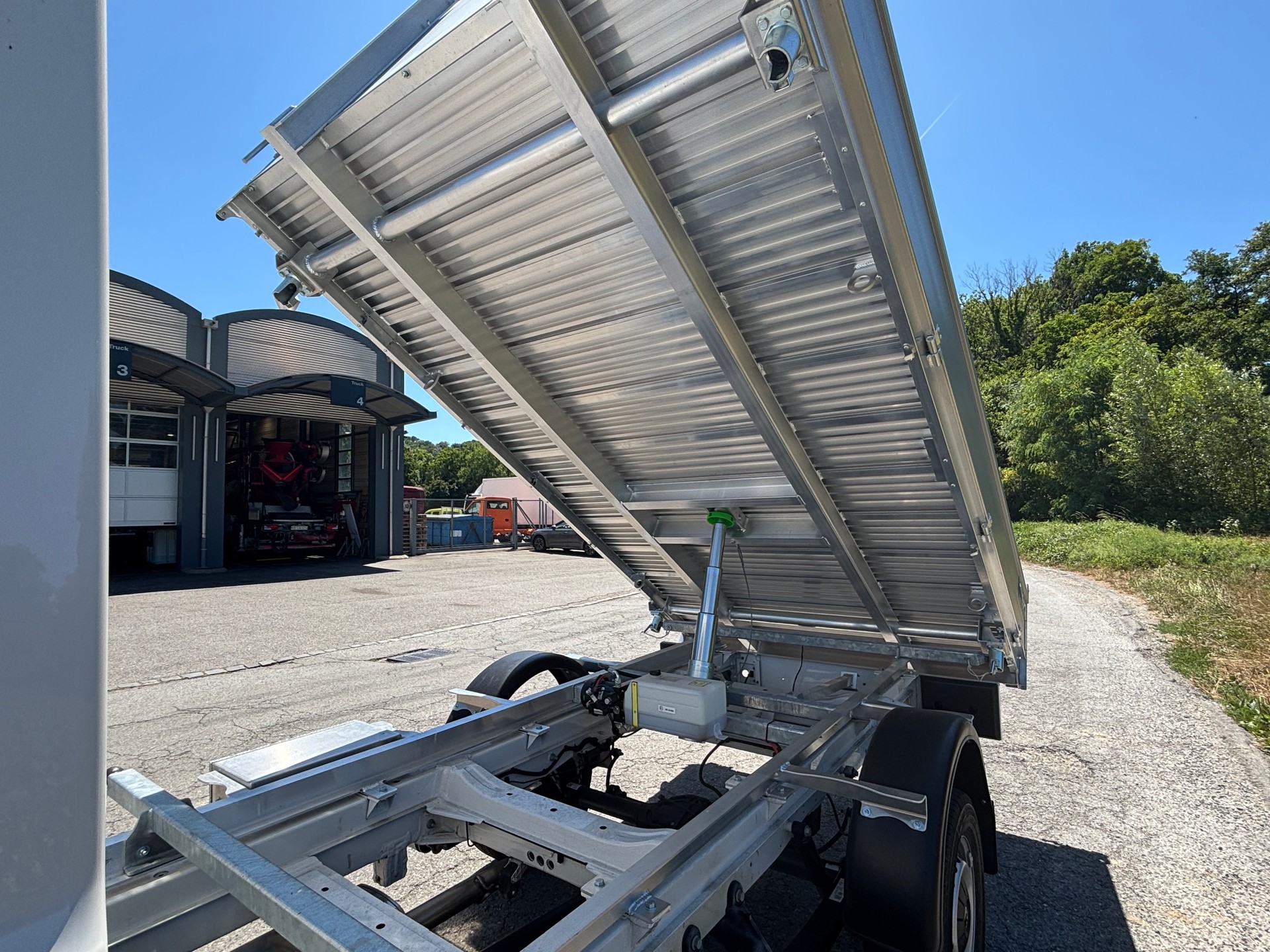 MAN 3.180 4x4-showroom-element-1