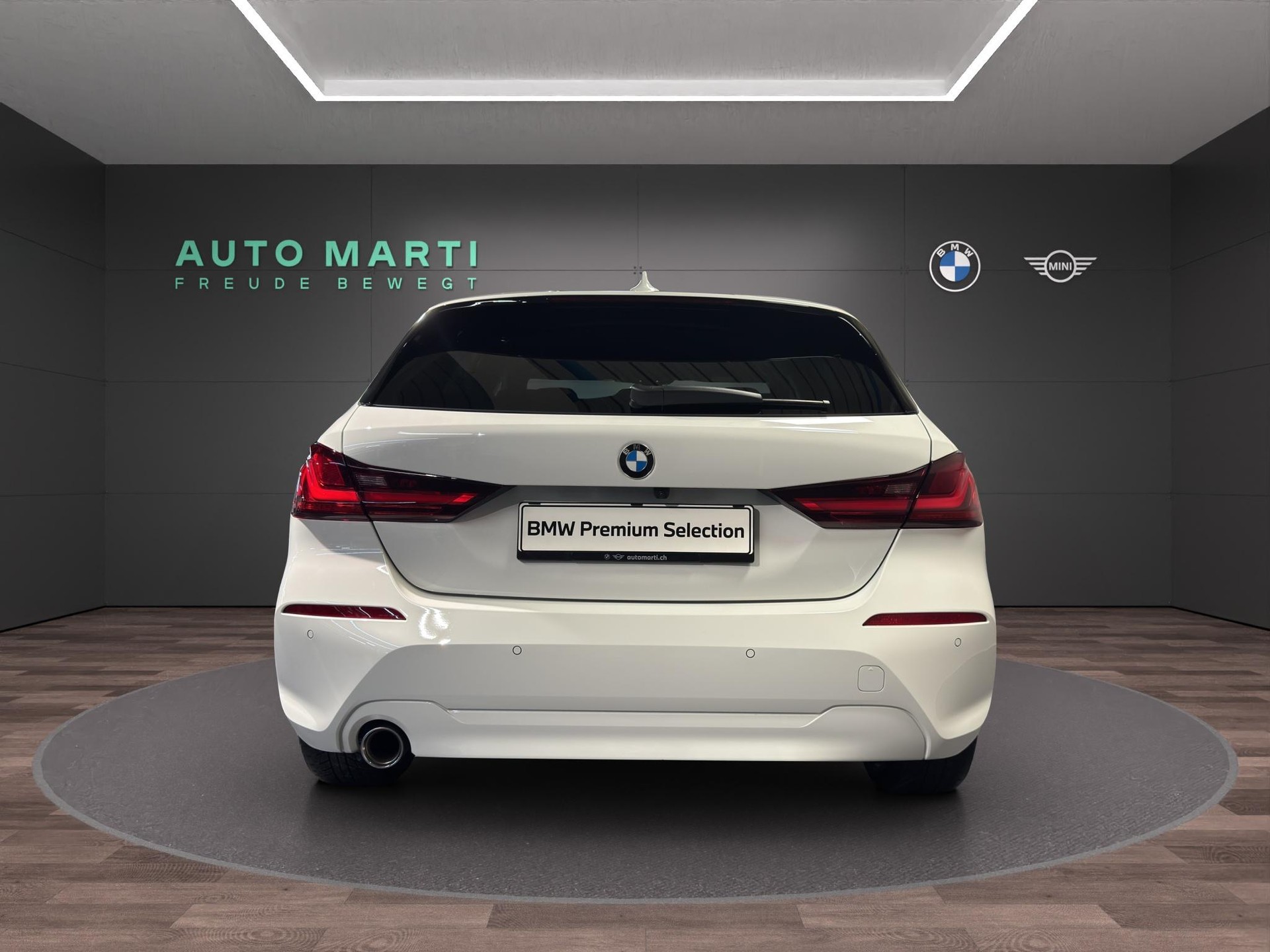 BMW 116d-image-2