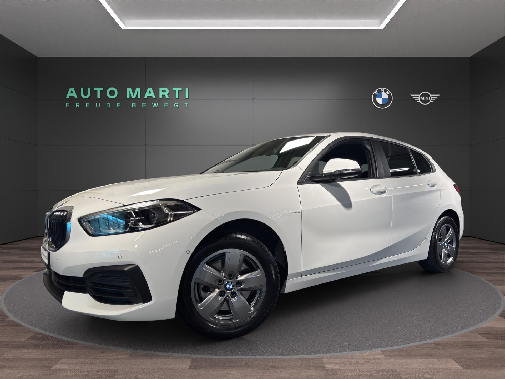 BMW 116d-image-0