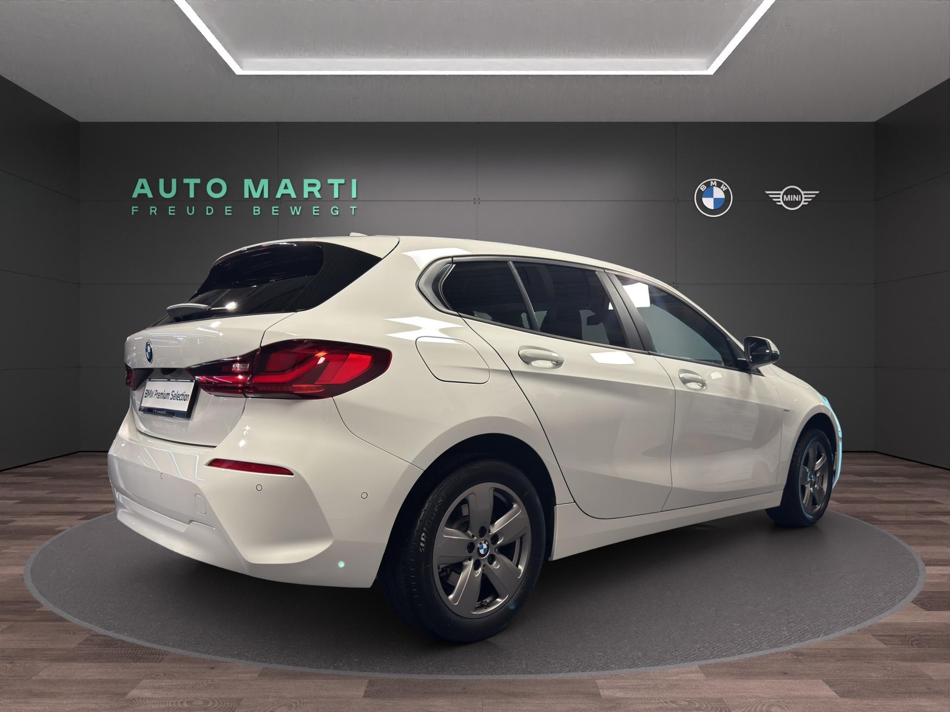BMW 116d-image-3