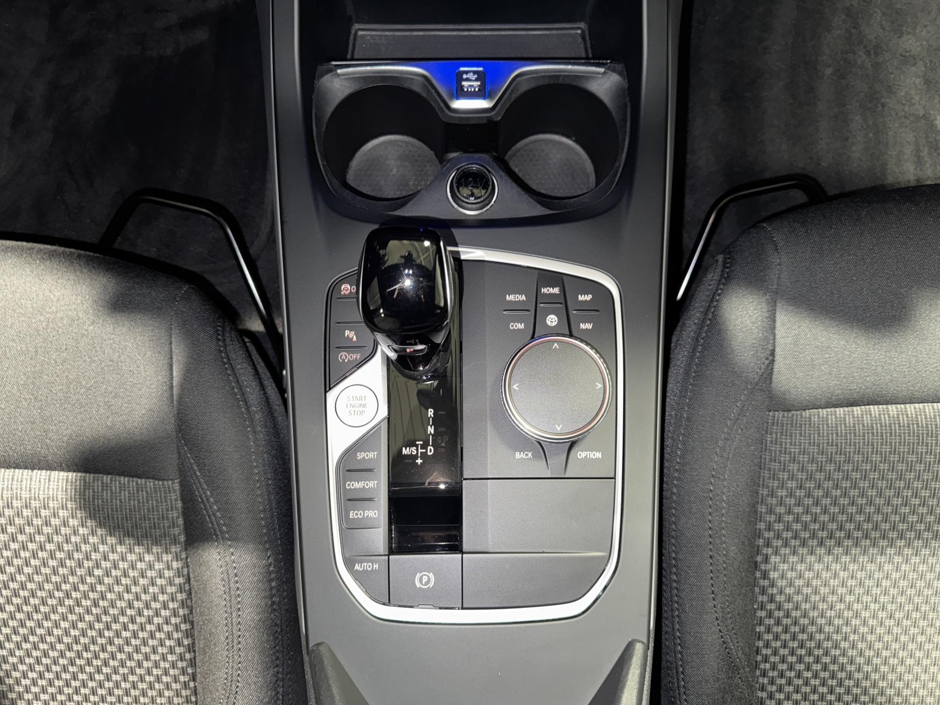 BMW 116d-image-9