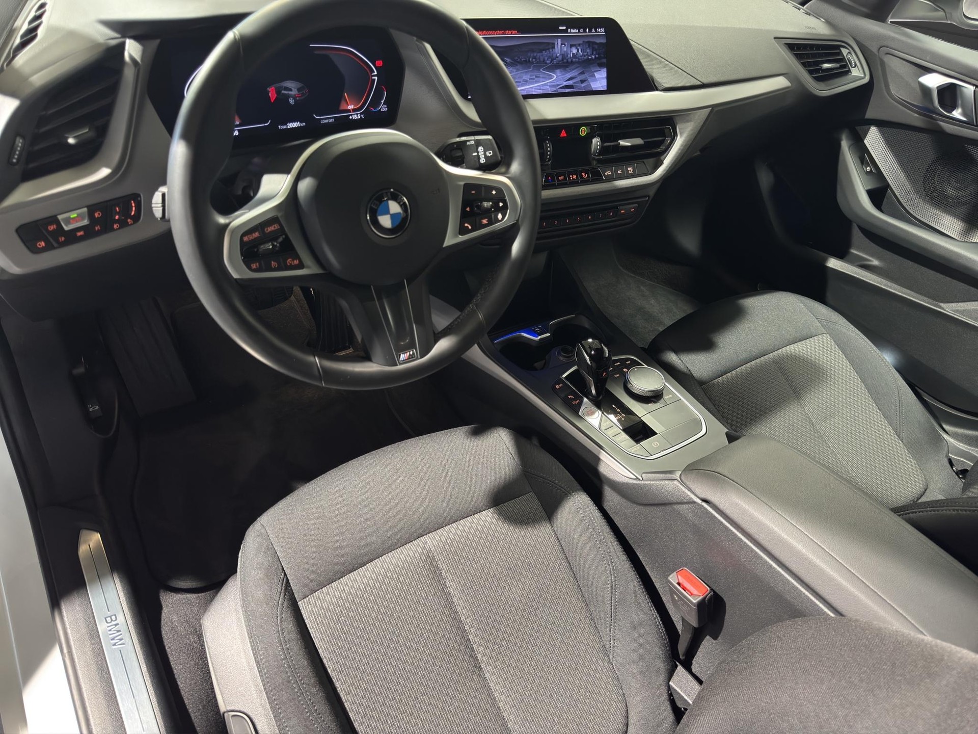 BMW 116d-image-7