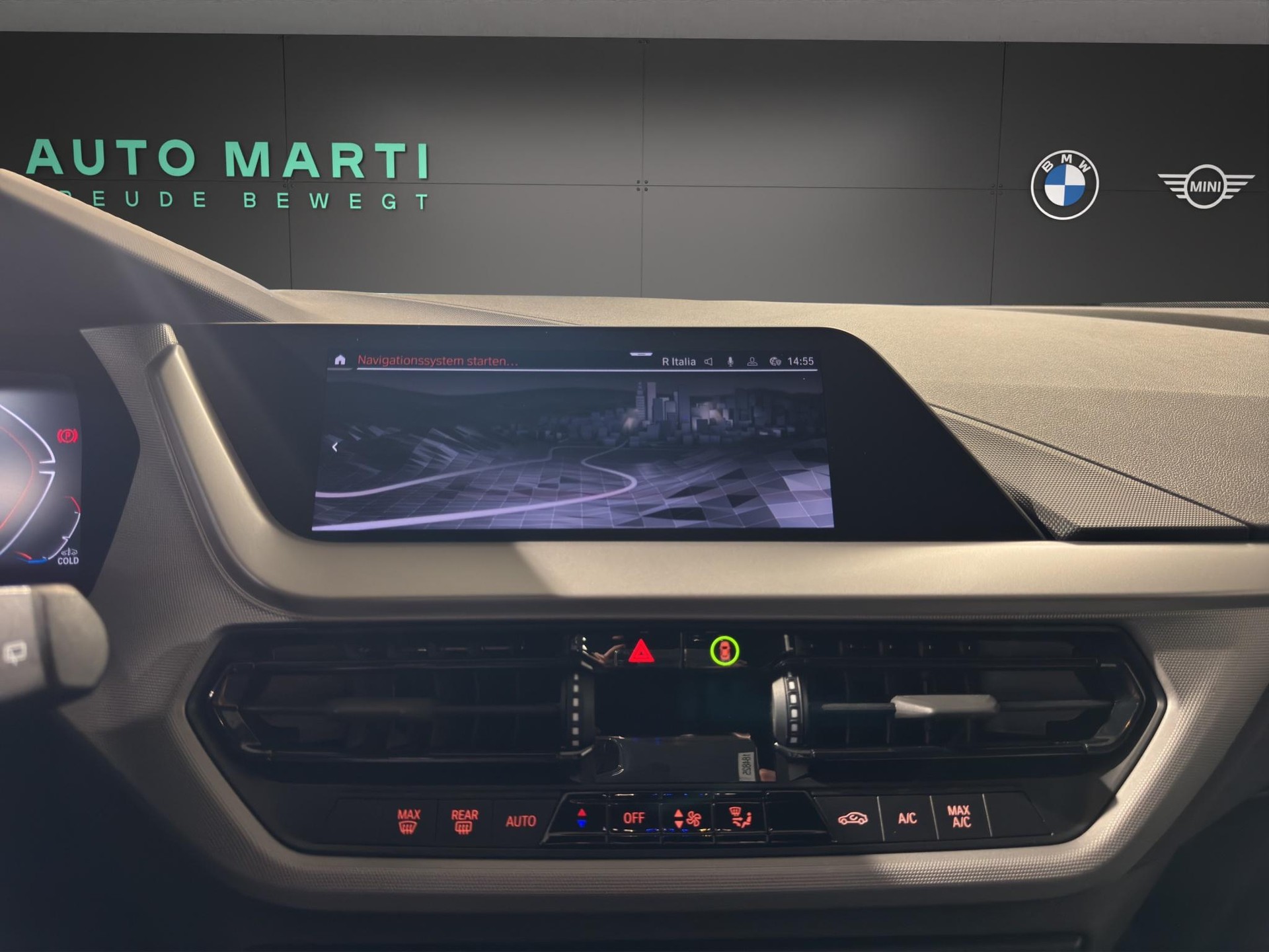 BMW 116d-image-8