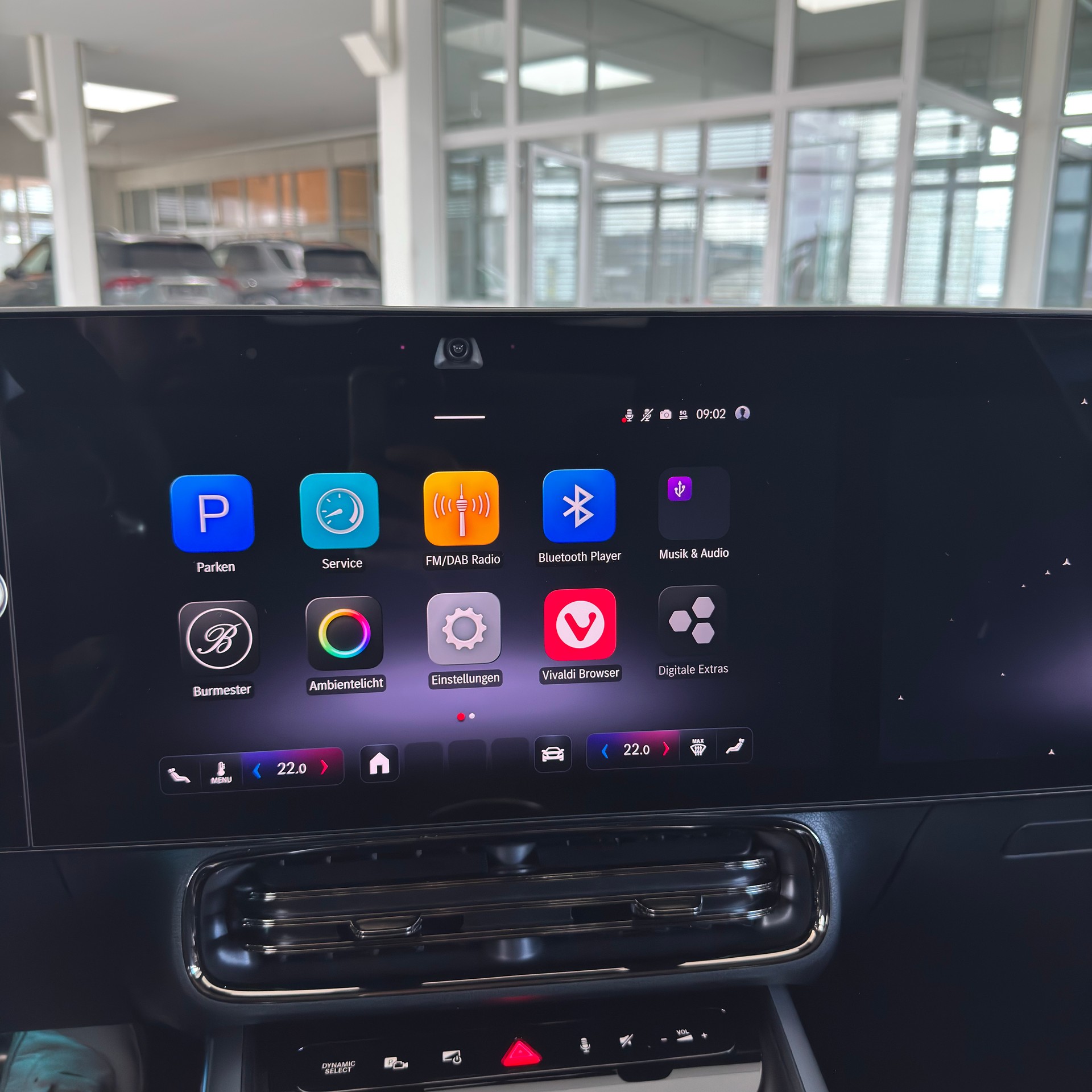 MERCEDES-BENZ CLA 220 4Matic-image-8