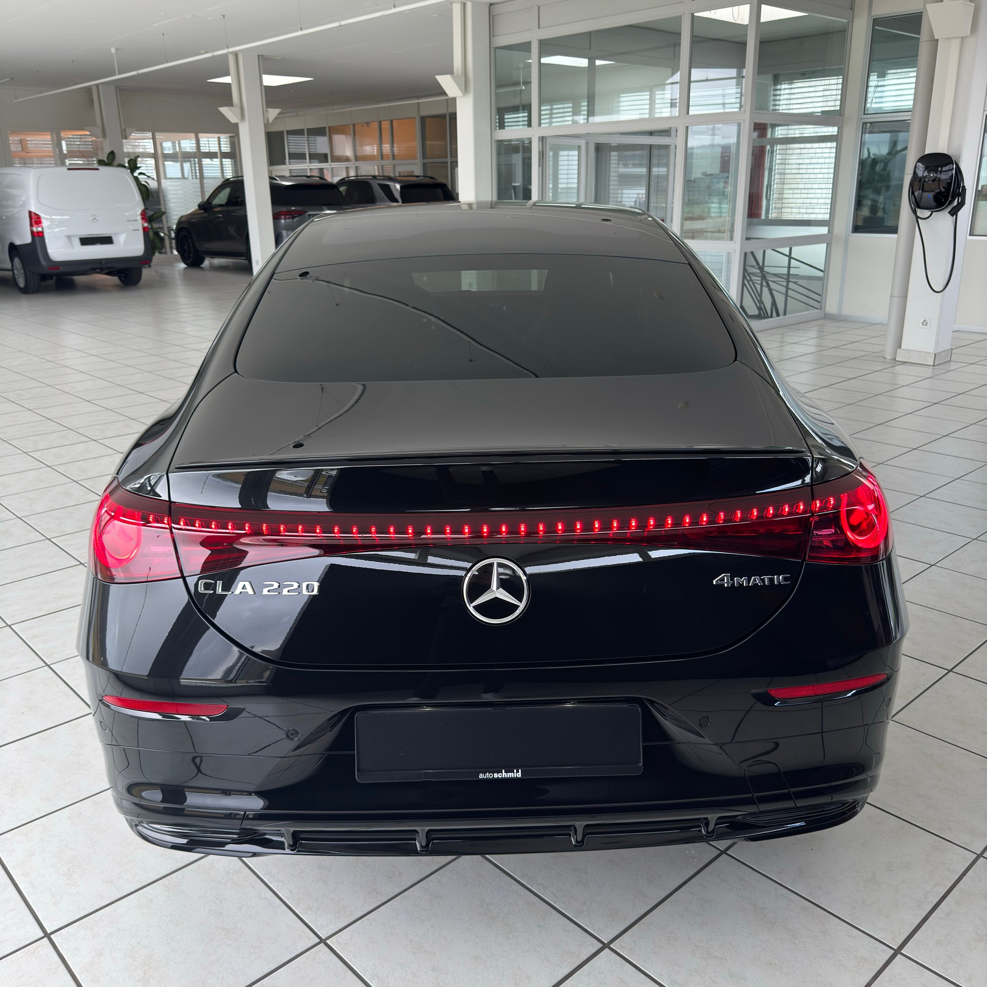 MERCEDES-BENZ CLA 220 4Matic-image-4