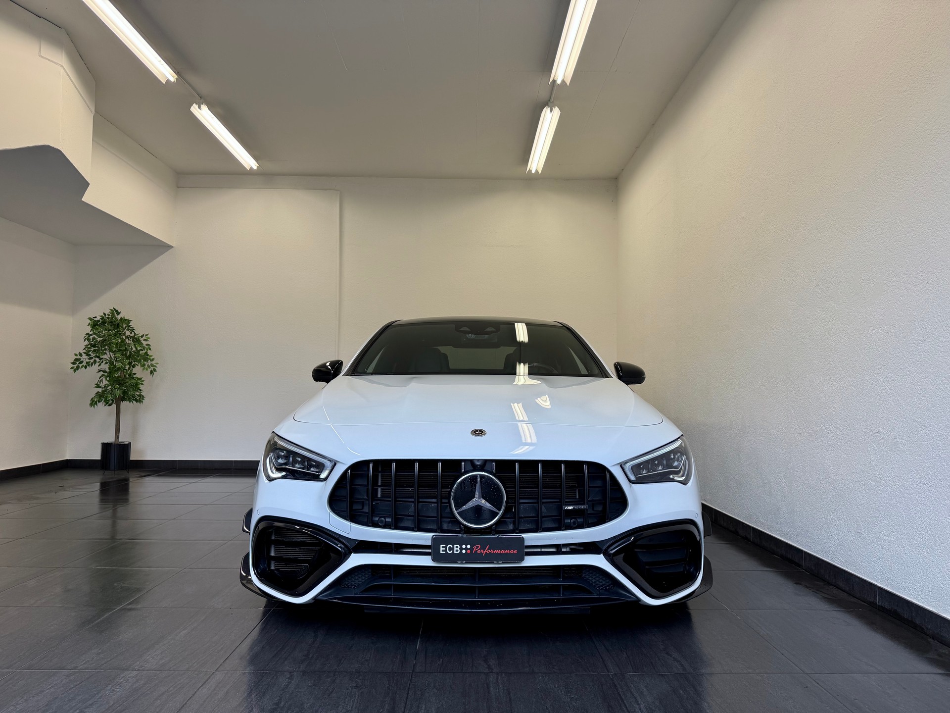 MERCEDES-BENZ CLA 45 S AMG 4Matic+ 8G-DCT-image-3