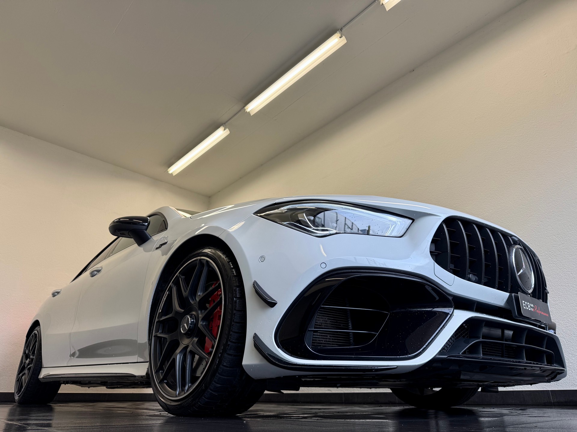 MERCEDES-BENZ CLA 45 S AMG 4Matic+ 8G-DCT-image-2