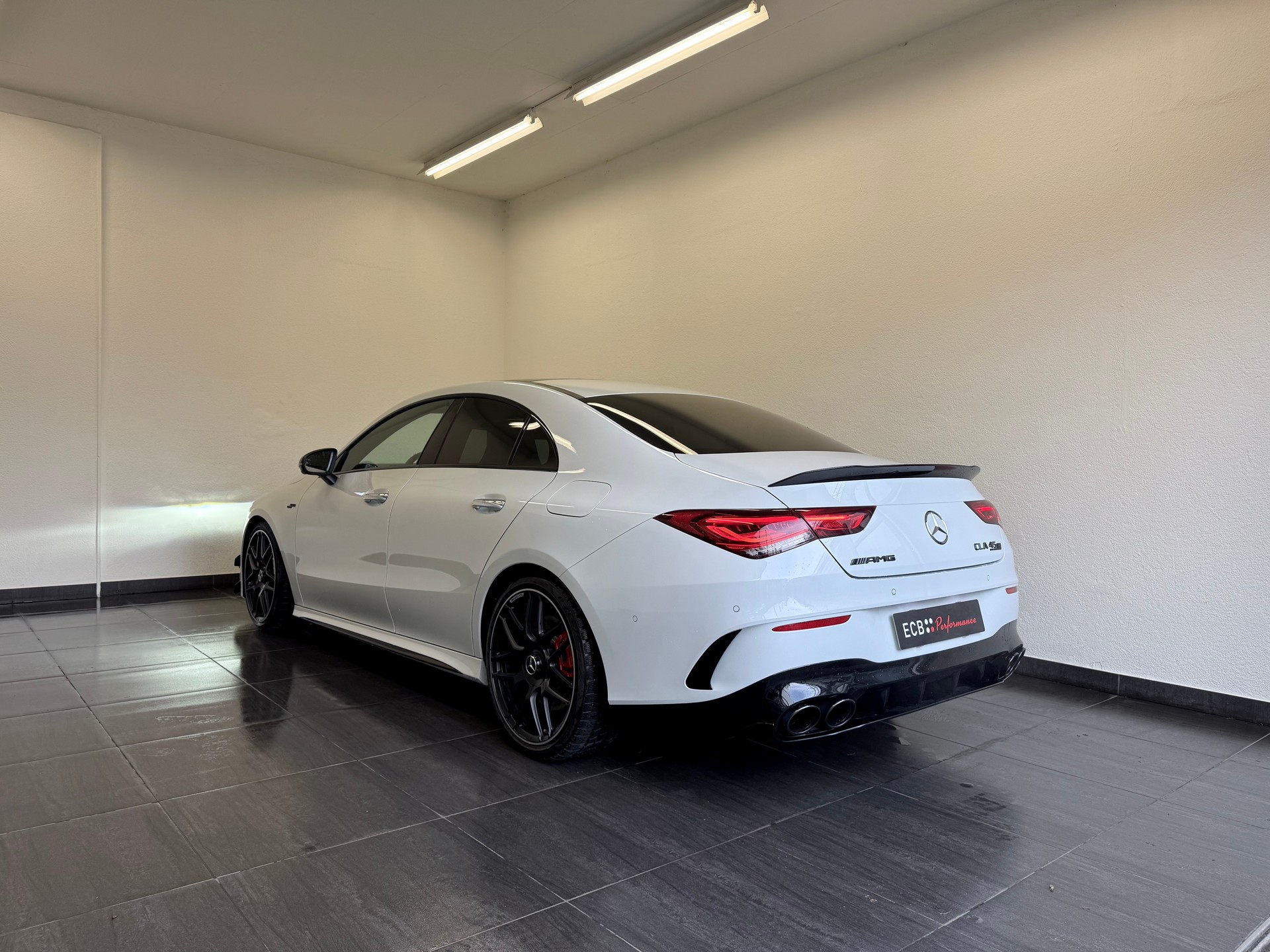 MERCEDES-BENZ CLA 45 S AMG 4Matic+ 8G-DCT-image-8