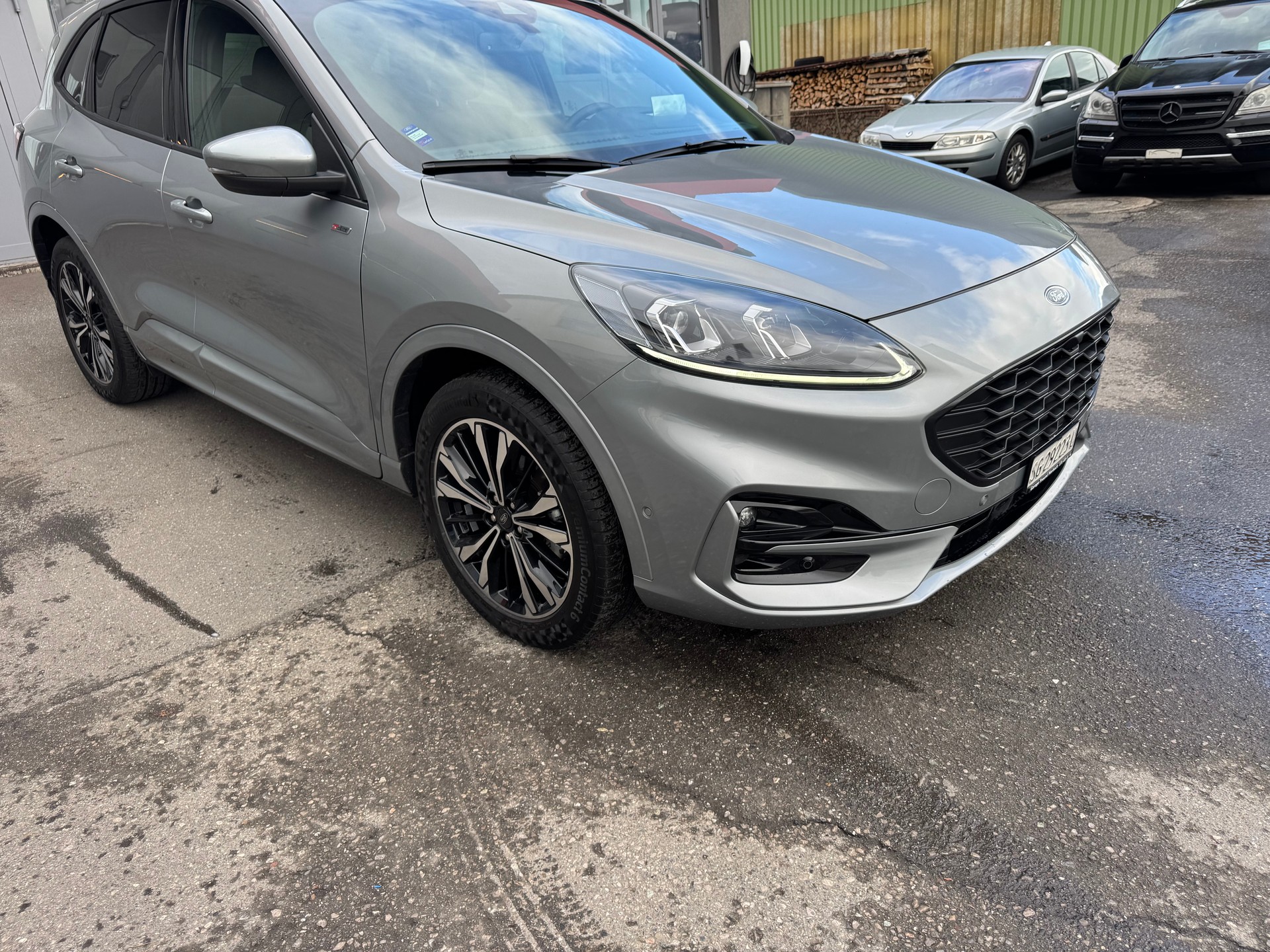 FORD Kuga 2.5 FHEV ST-Line X 4WD-image-1