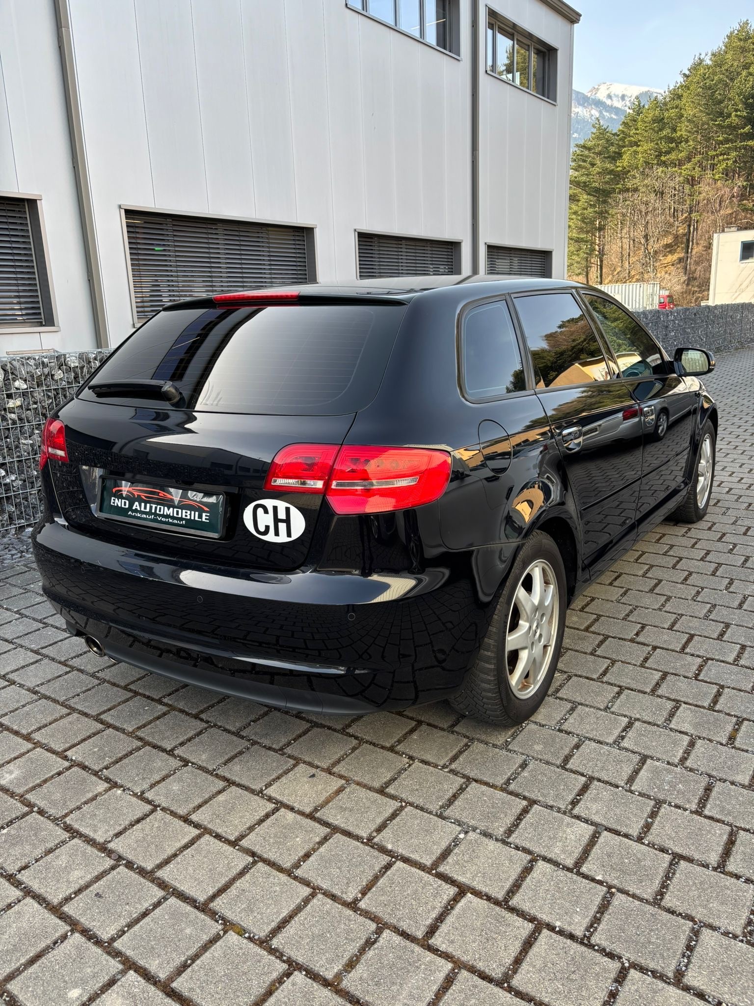 AUDI A3 Sportback 1.4 TFSI Ambiente-image-4