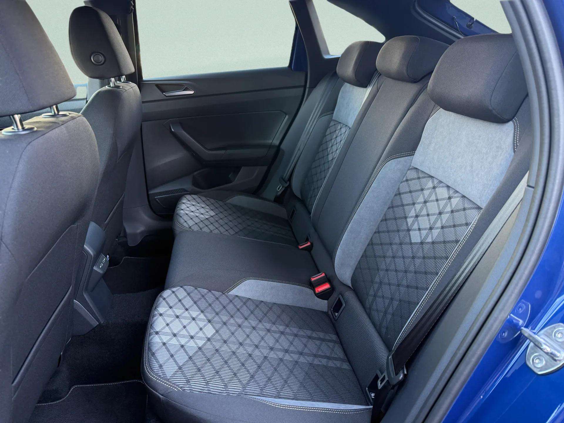 VW Taigo 1.0 TSI R-Line DSG-image-17