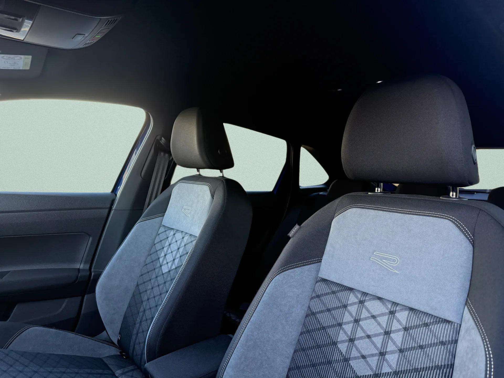 VW Taigo 1.0 TSI R-Line DSG-image-11