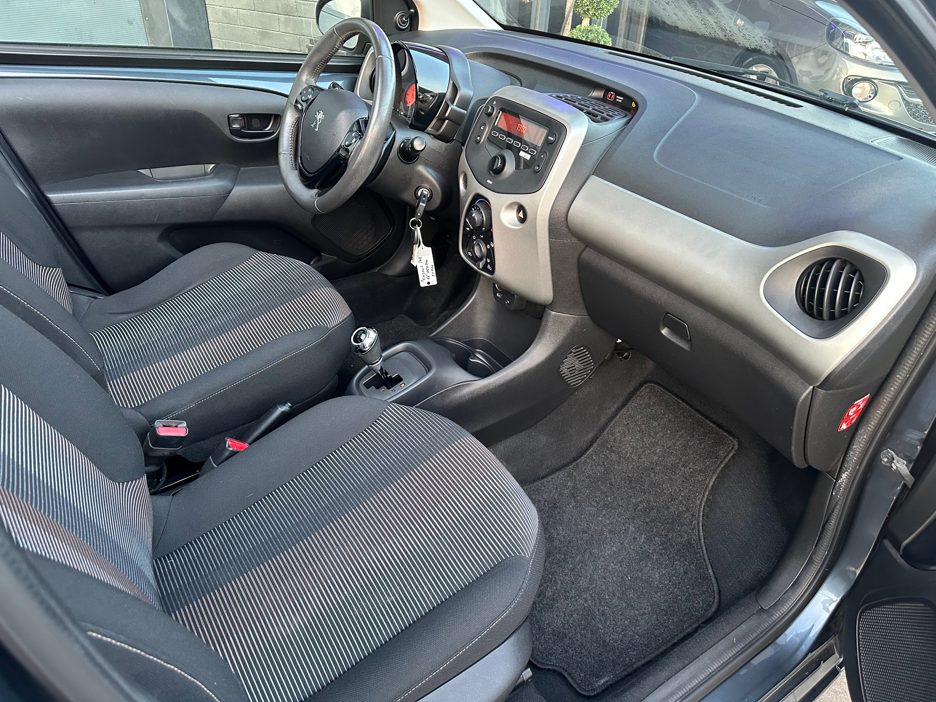 PEUGEOT 108 1.0 VTi Active Top ETG-image-9