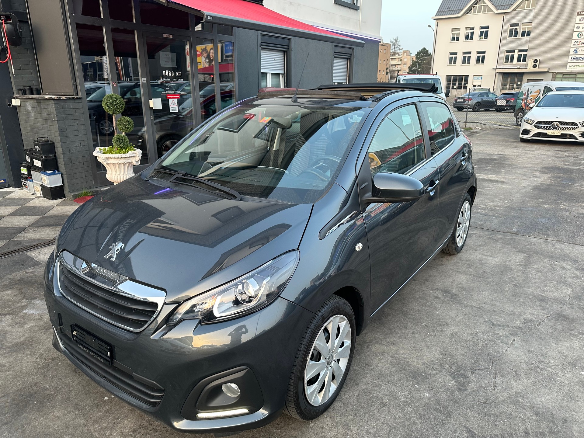 PEUGEOT 108 1.0 VTi Active Top ETG-image-6