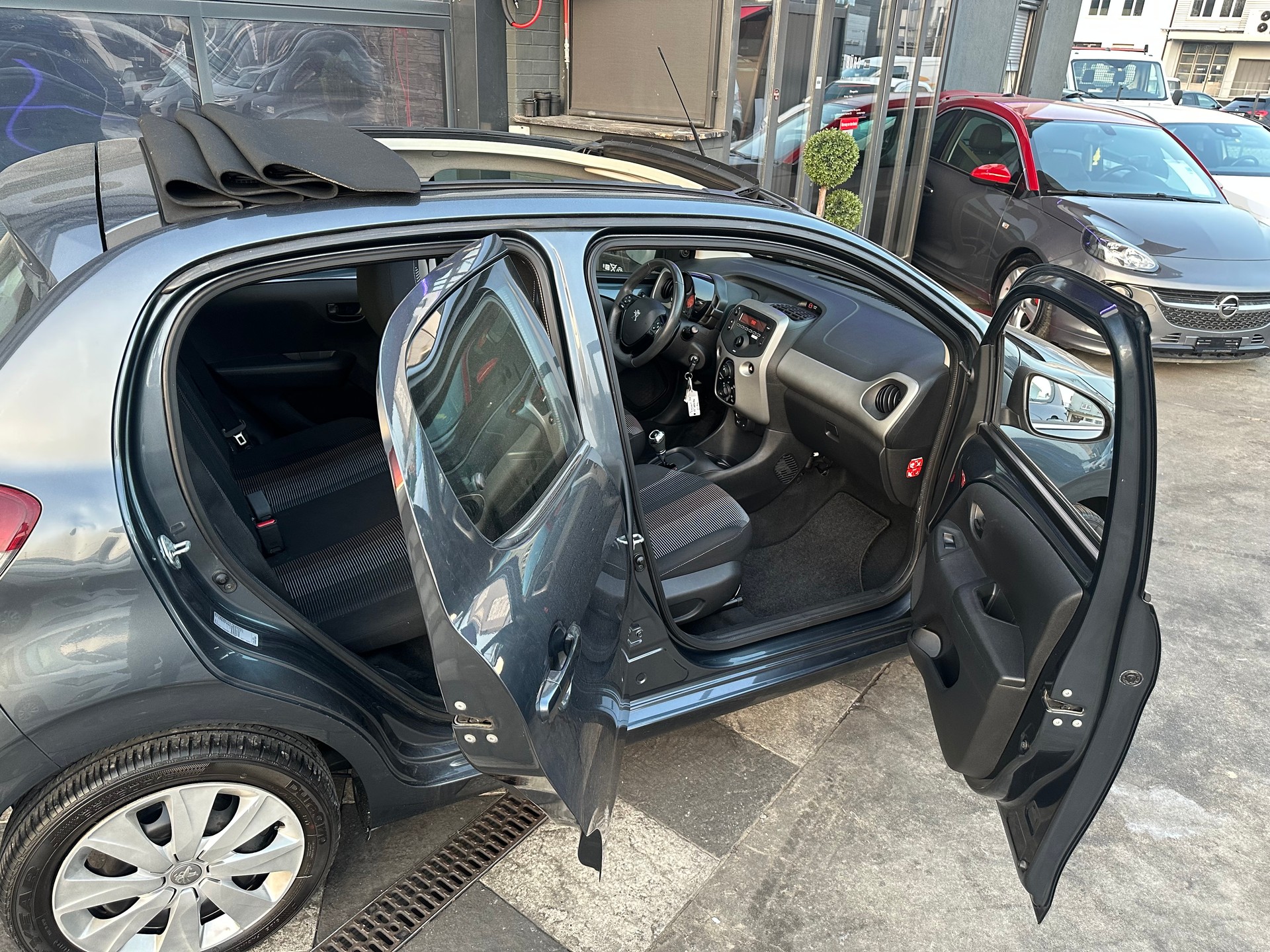 PEUGEOT 108 1.0 VTi Active Top ETG-image-5